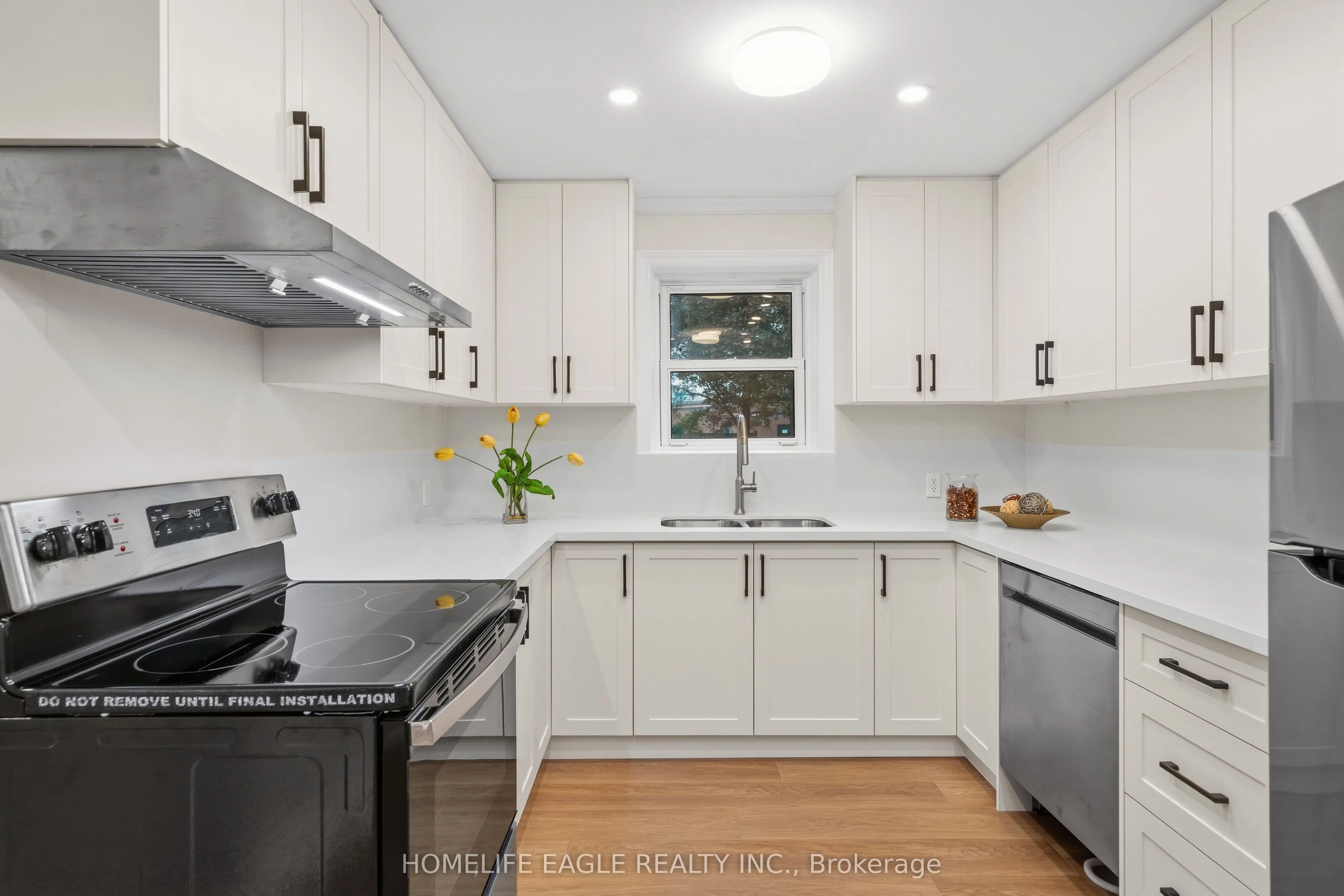 82 Scarborough Heights Boulevard