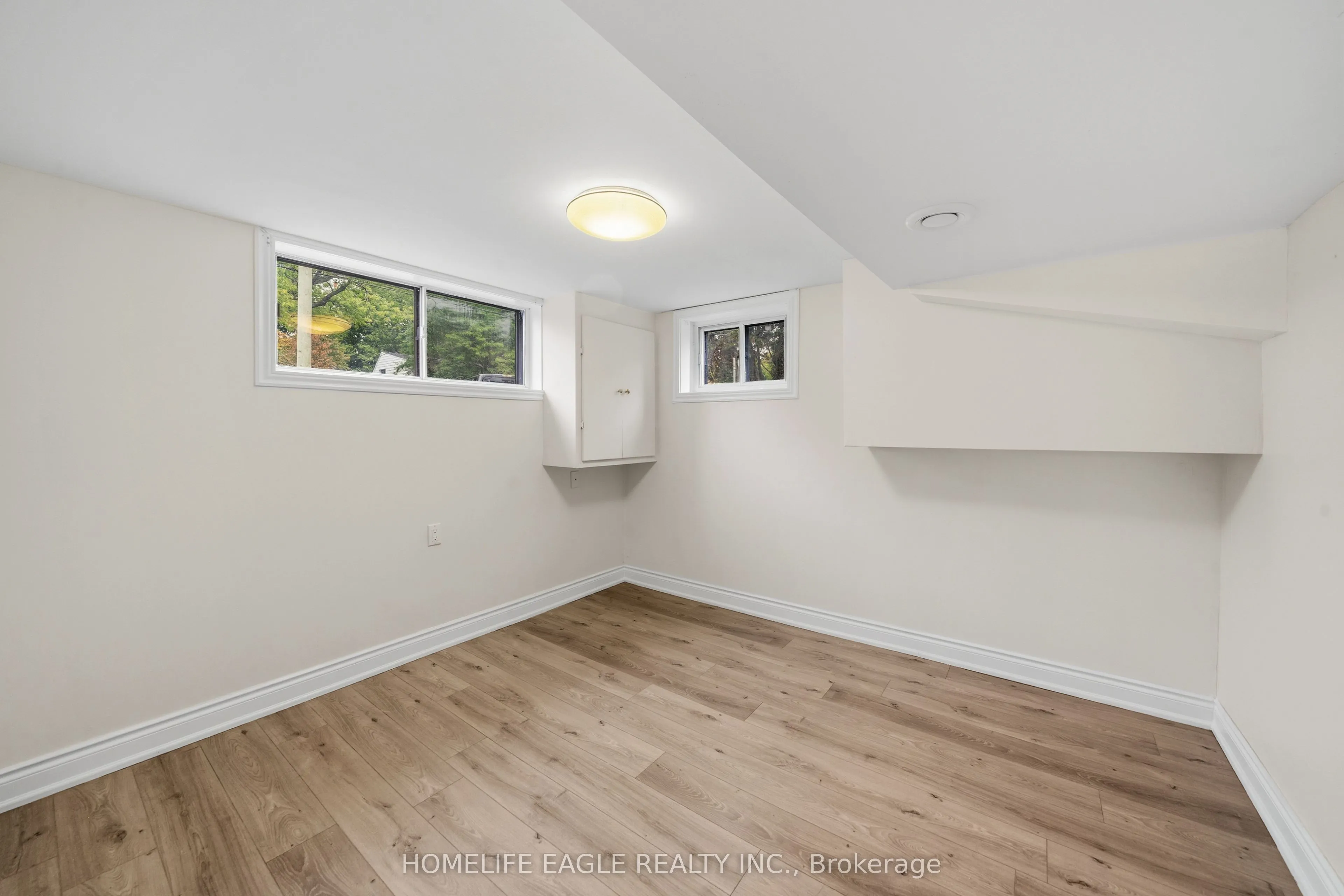 82 Scarborough Heights Boulevard