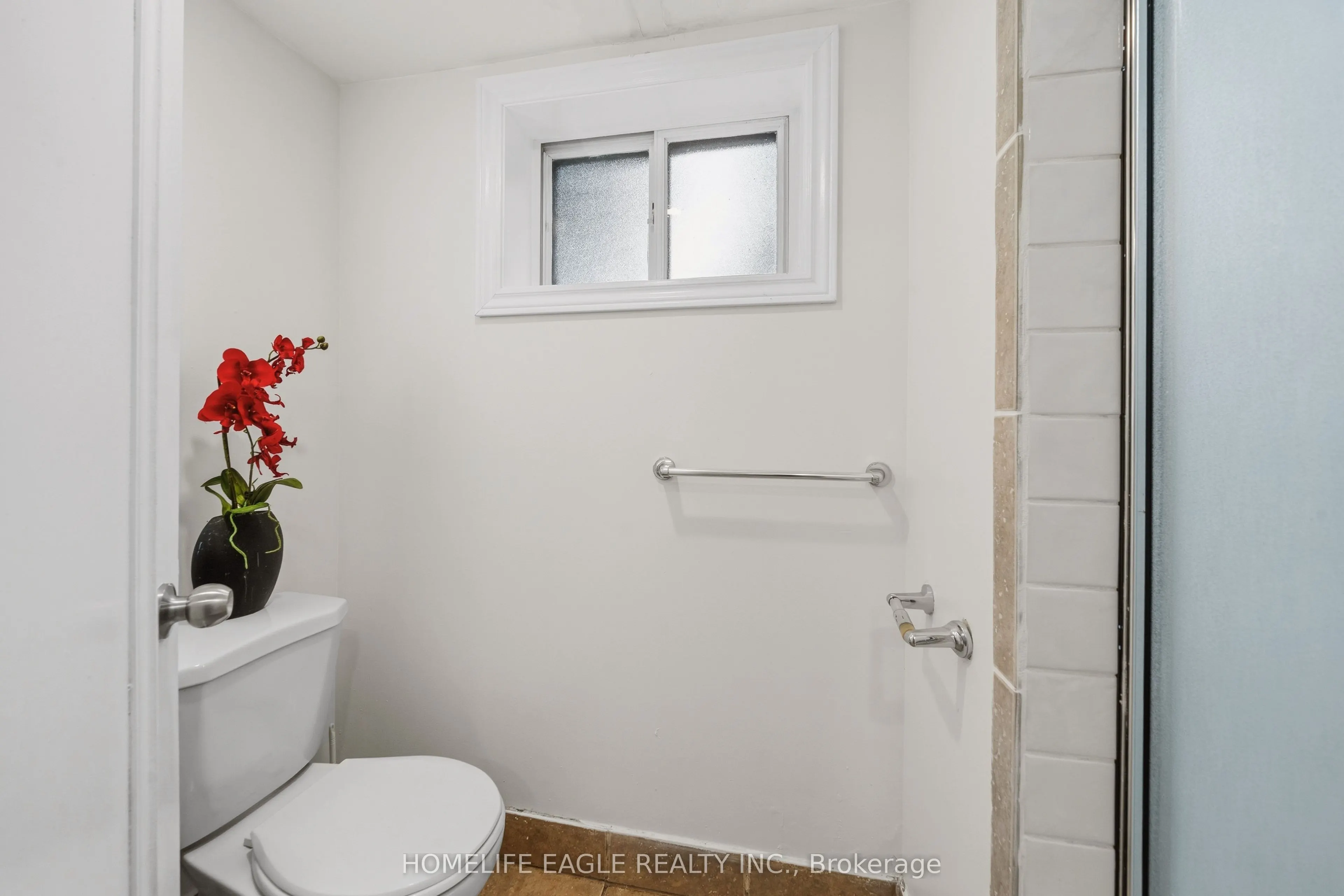 82 Scarborough Heights Boulevard