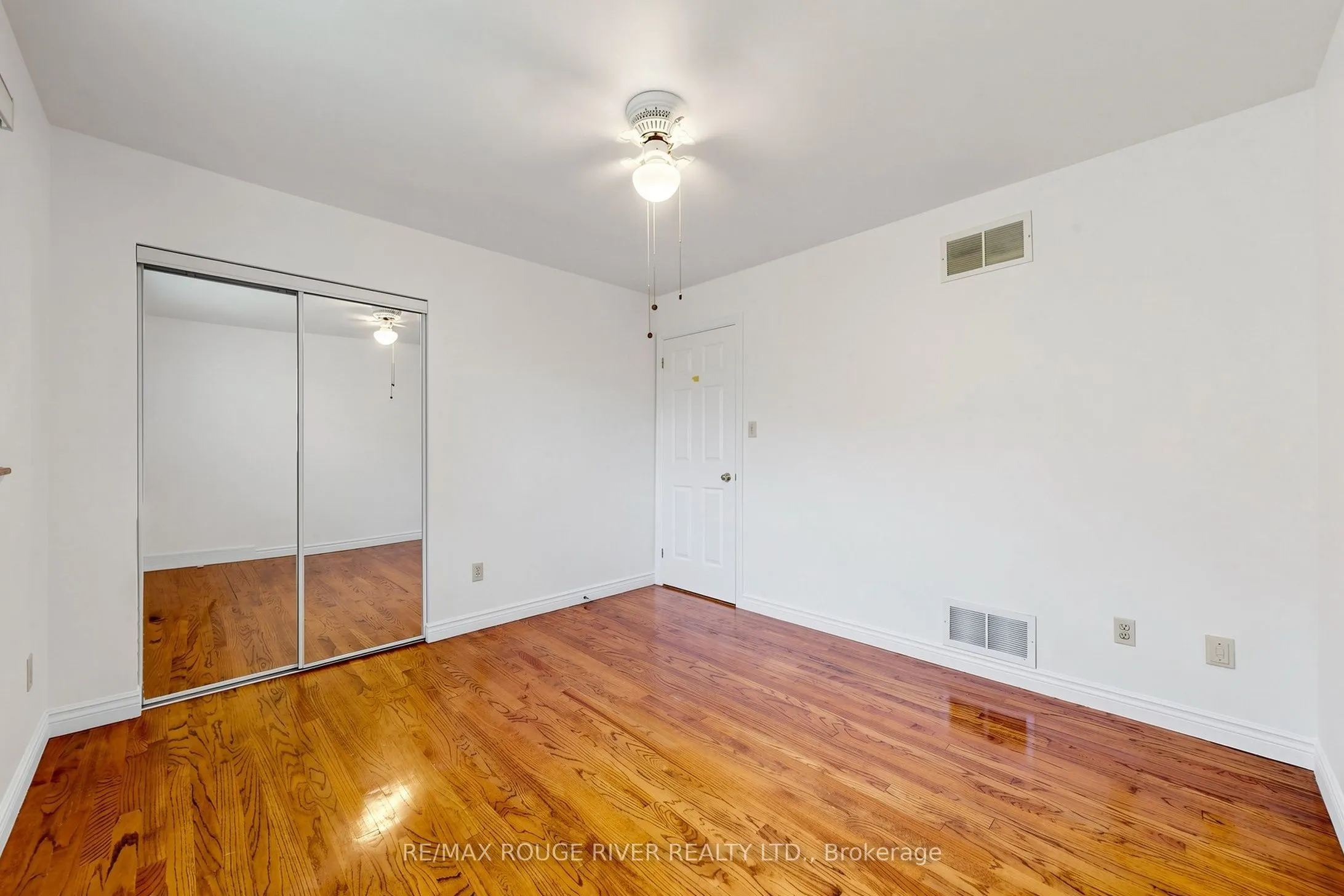 38 Lombardy Crescent