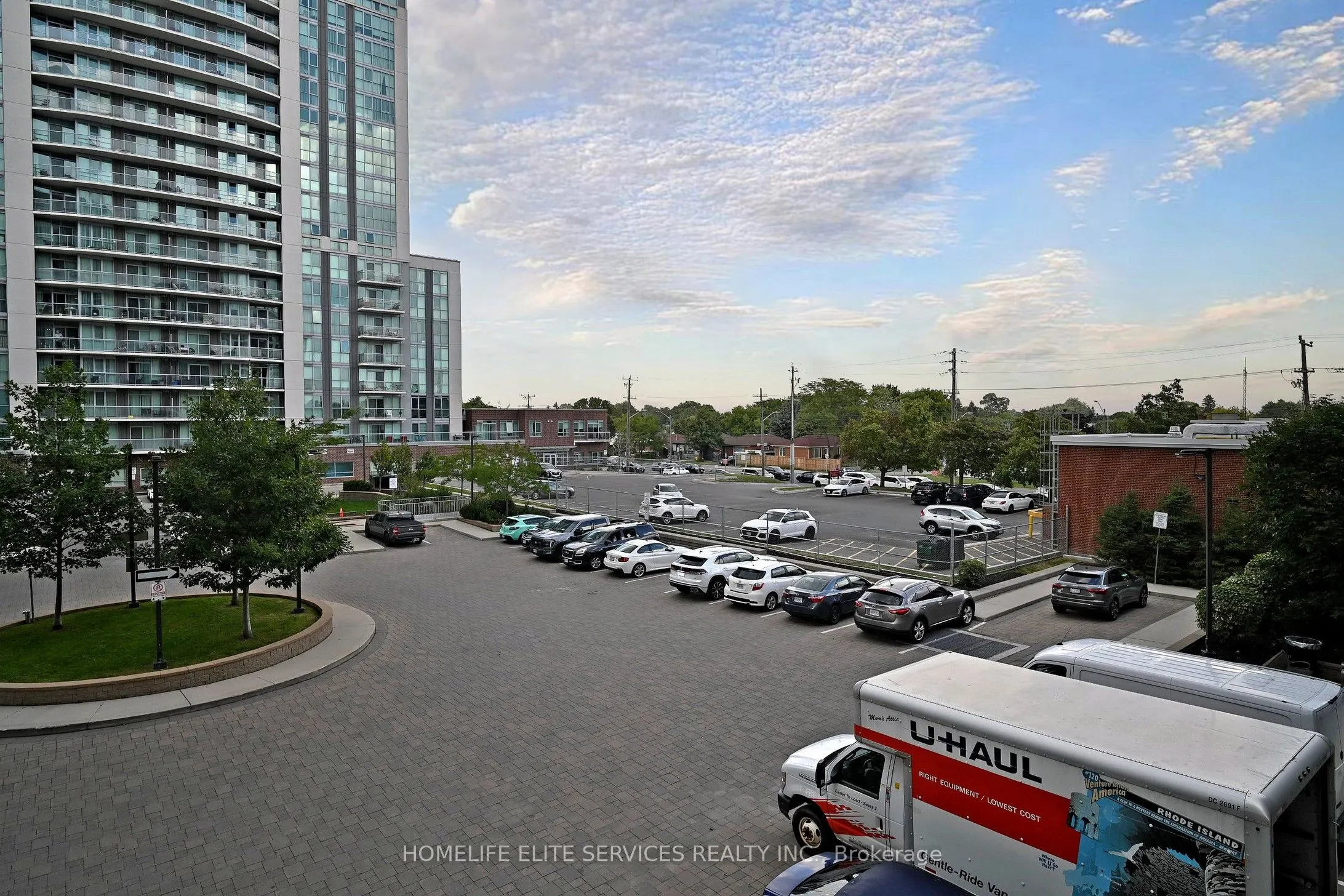 2152 Lawrence Avenue E #210