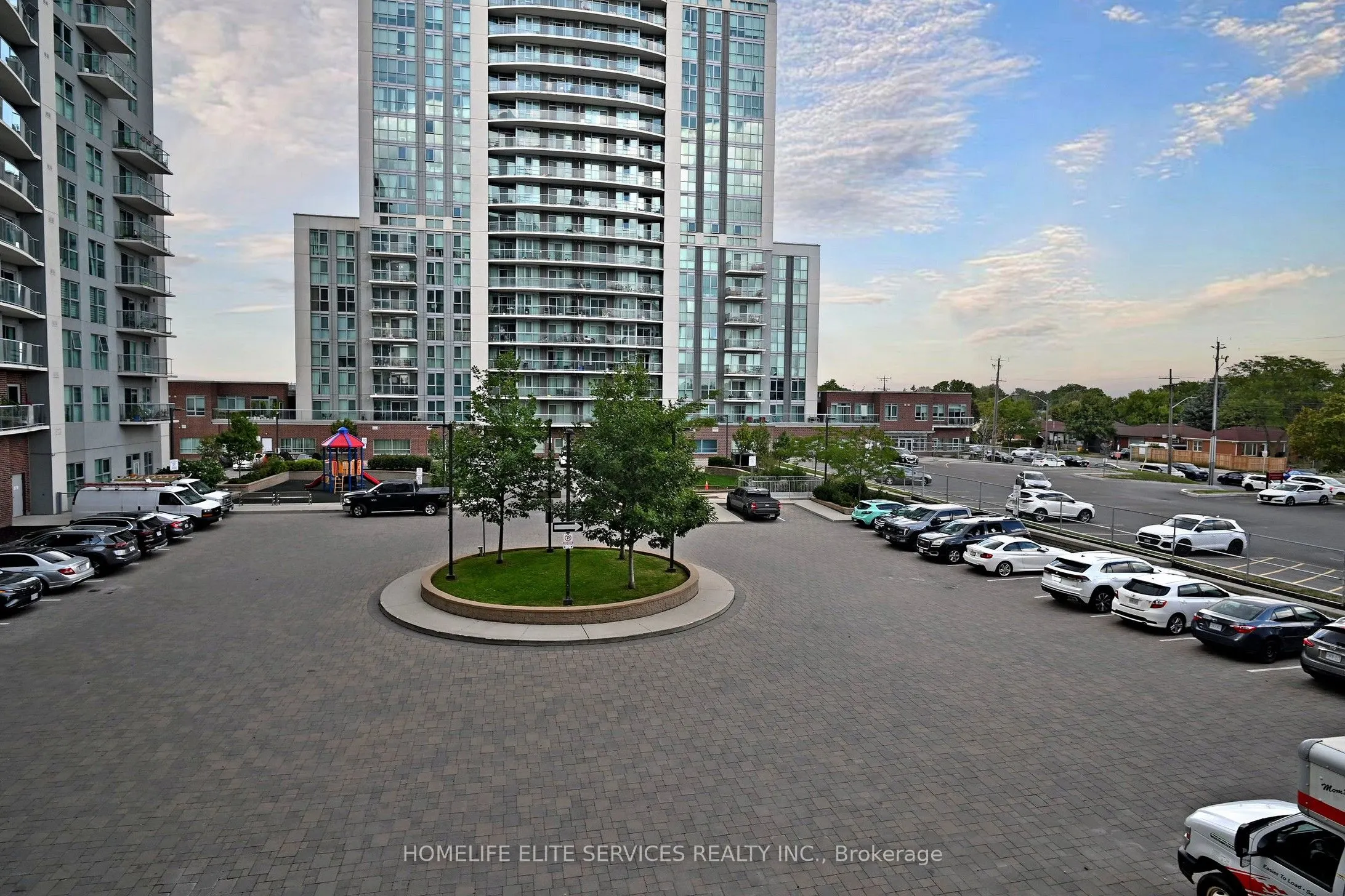 2152 Lawrence Avenue E #210