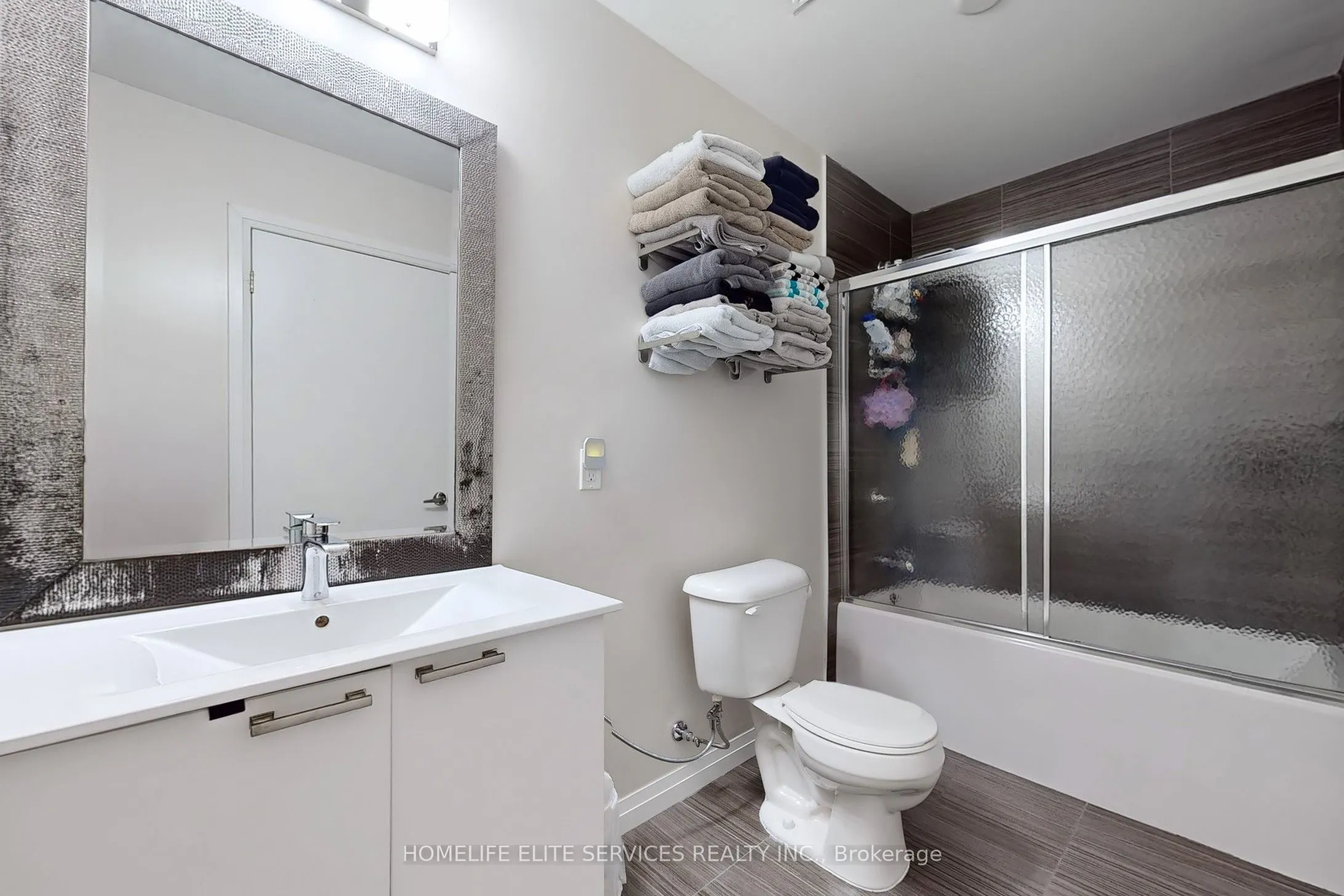 2152 Lawrence Avenue E #210