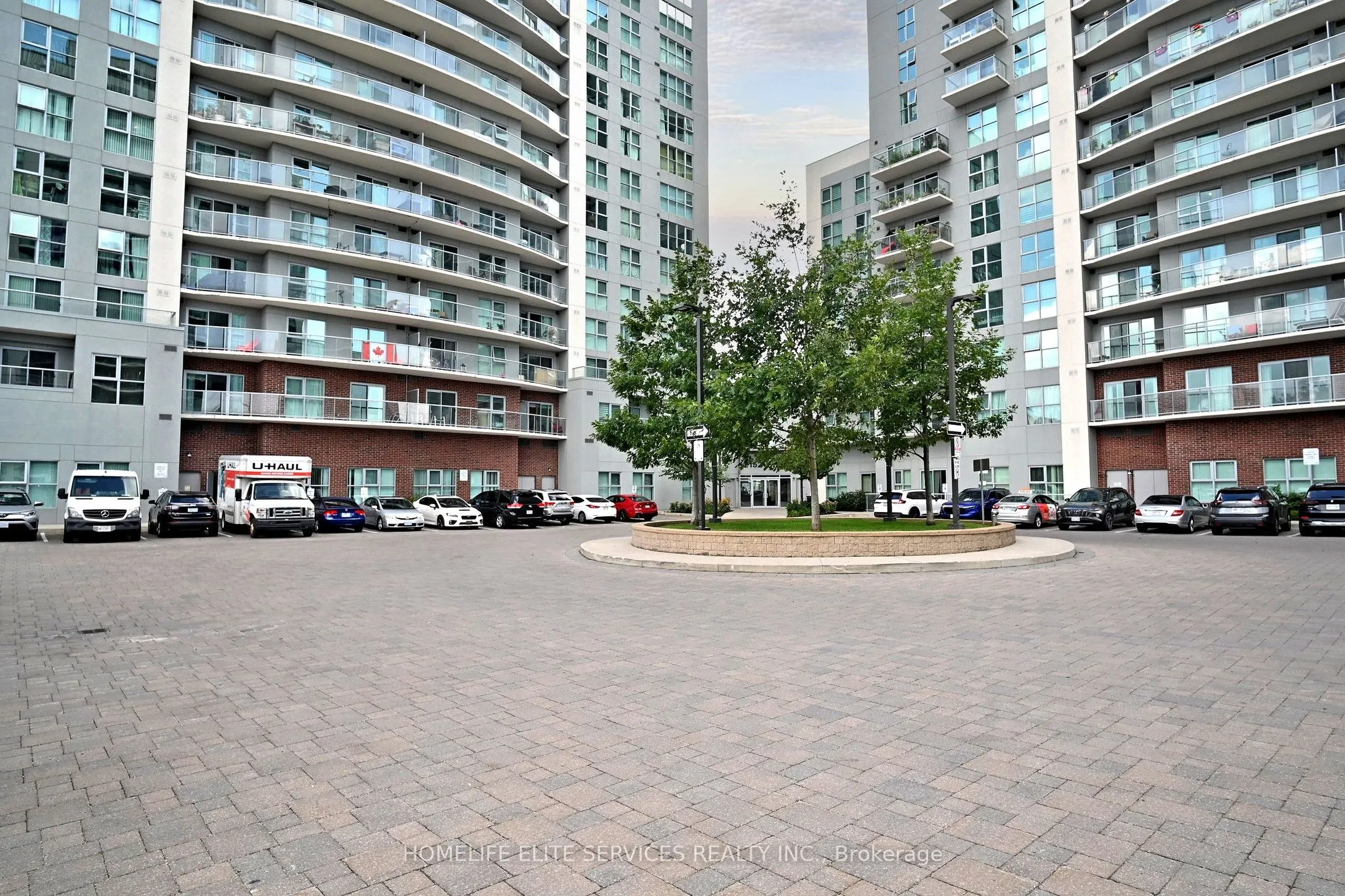 2152 Lawrence Avenue E #210
