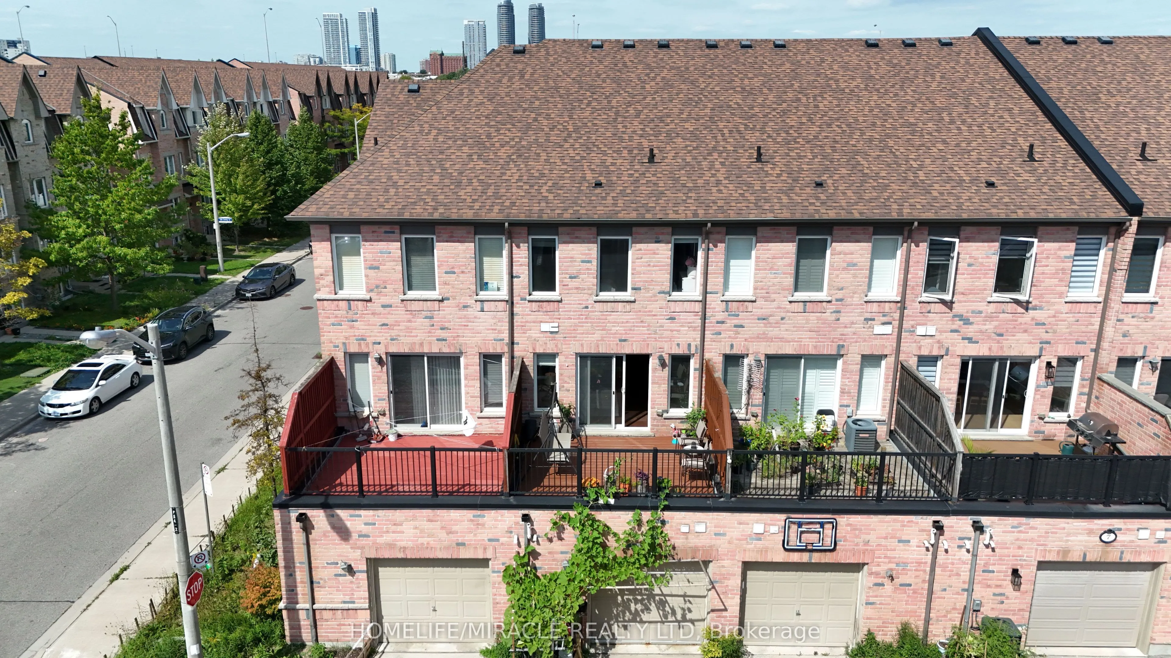 3 De Jong Street