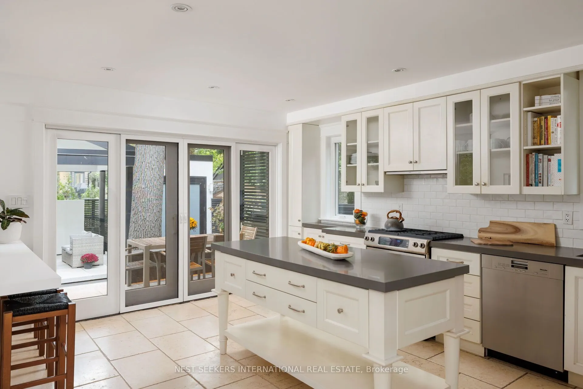 30 Duart Park Road