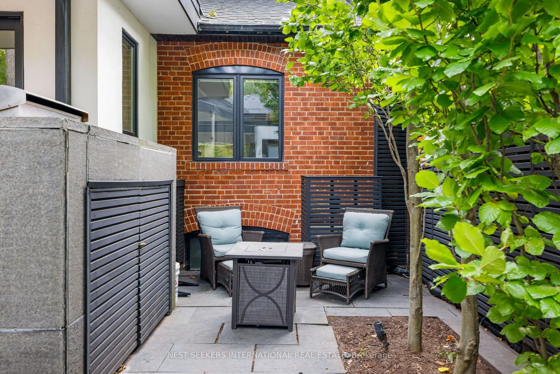 30 Duart Park Road