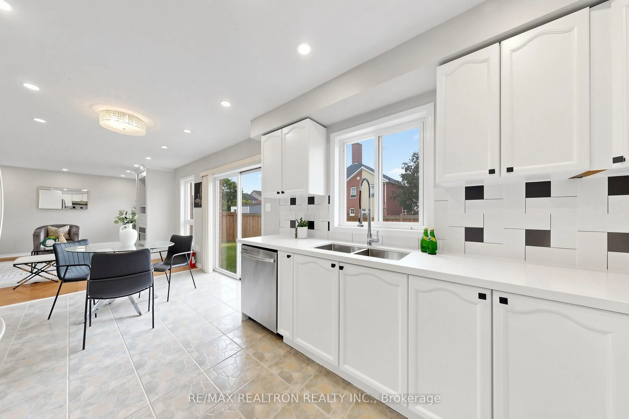 58 Bradbury Crescent