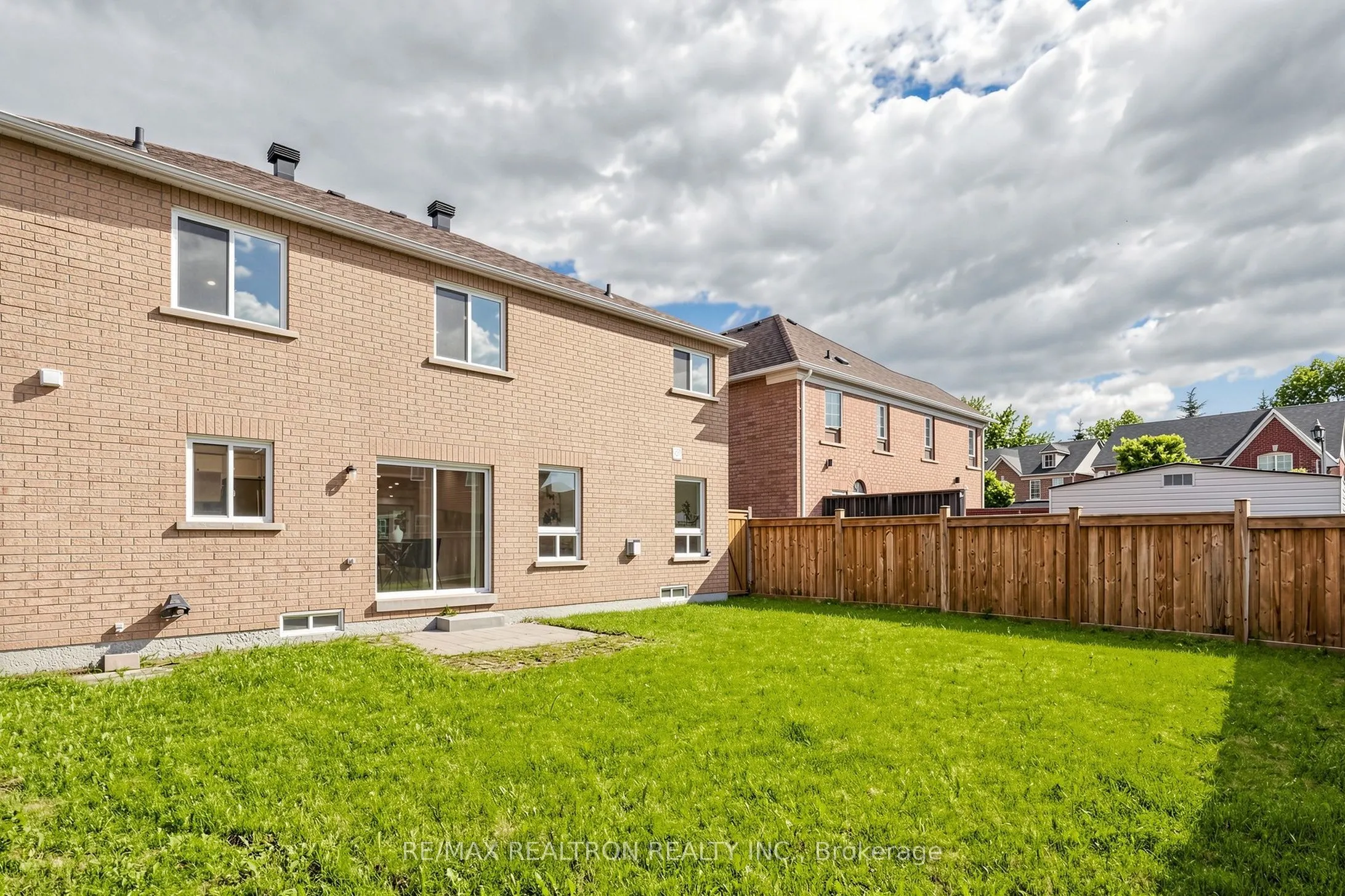 58 Bradbury Crescent