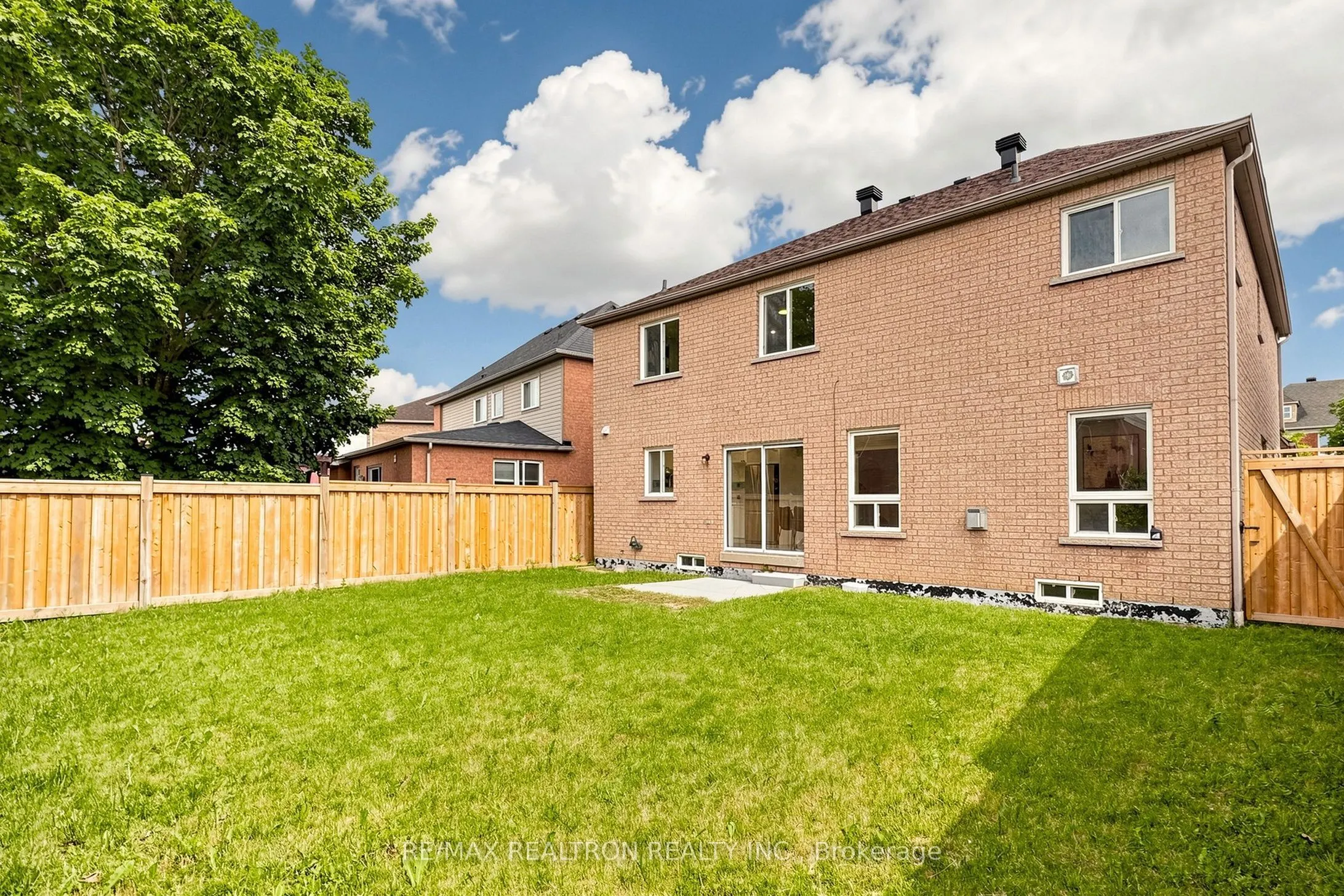 58 Bradbury Crescent