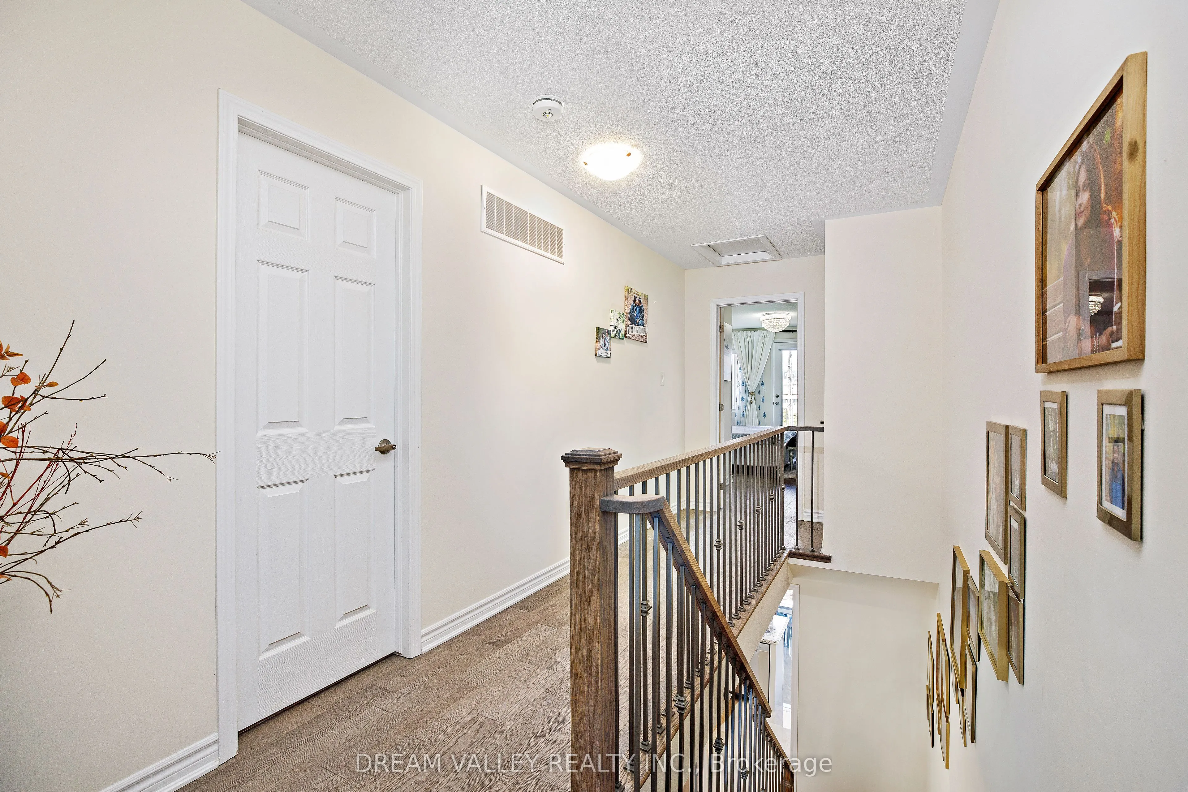 88 Jolly Way S