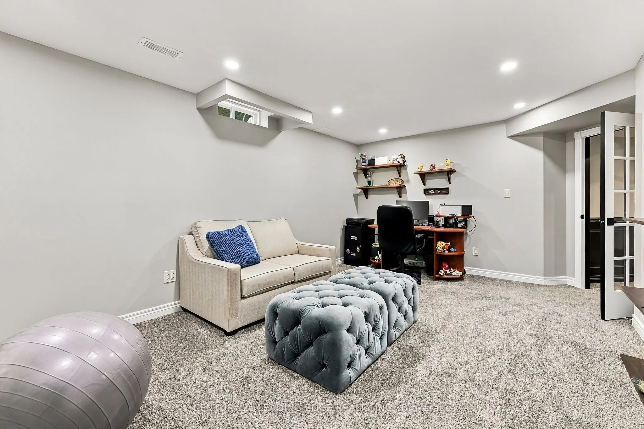 12 Coastview Court