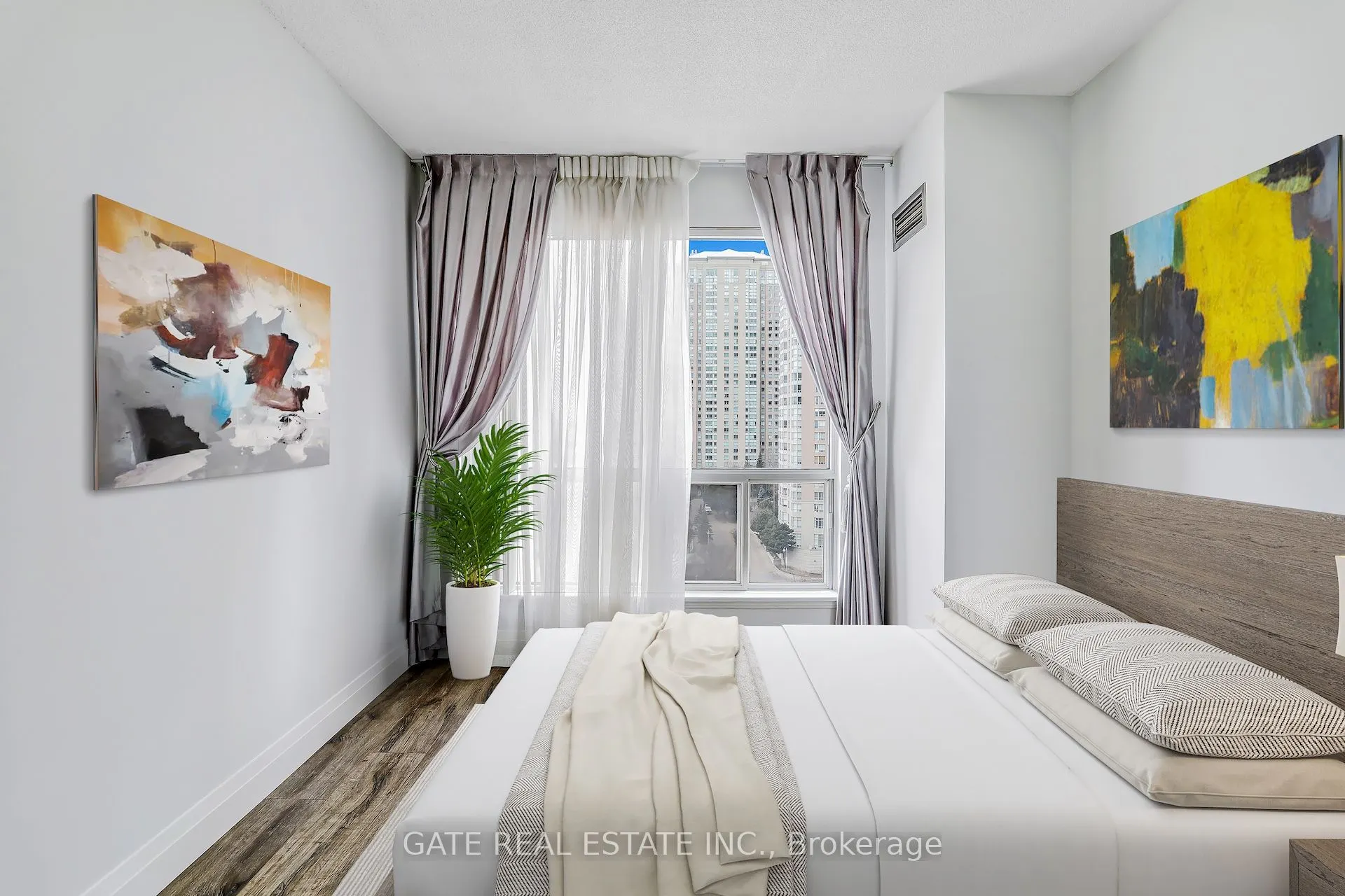 8 Lee Centre Drive #1111