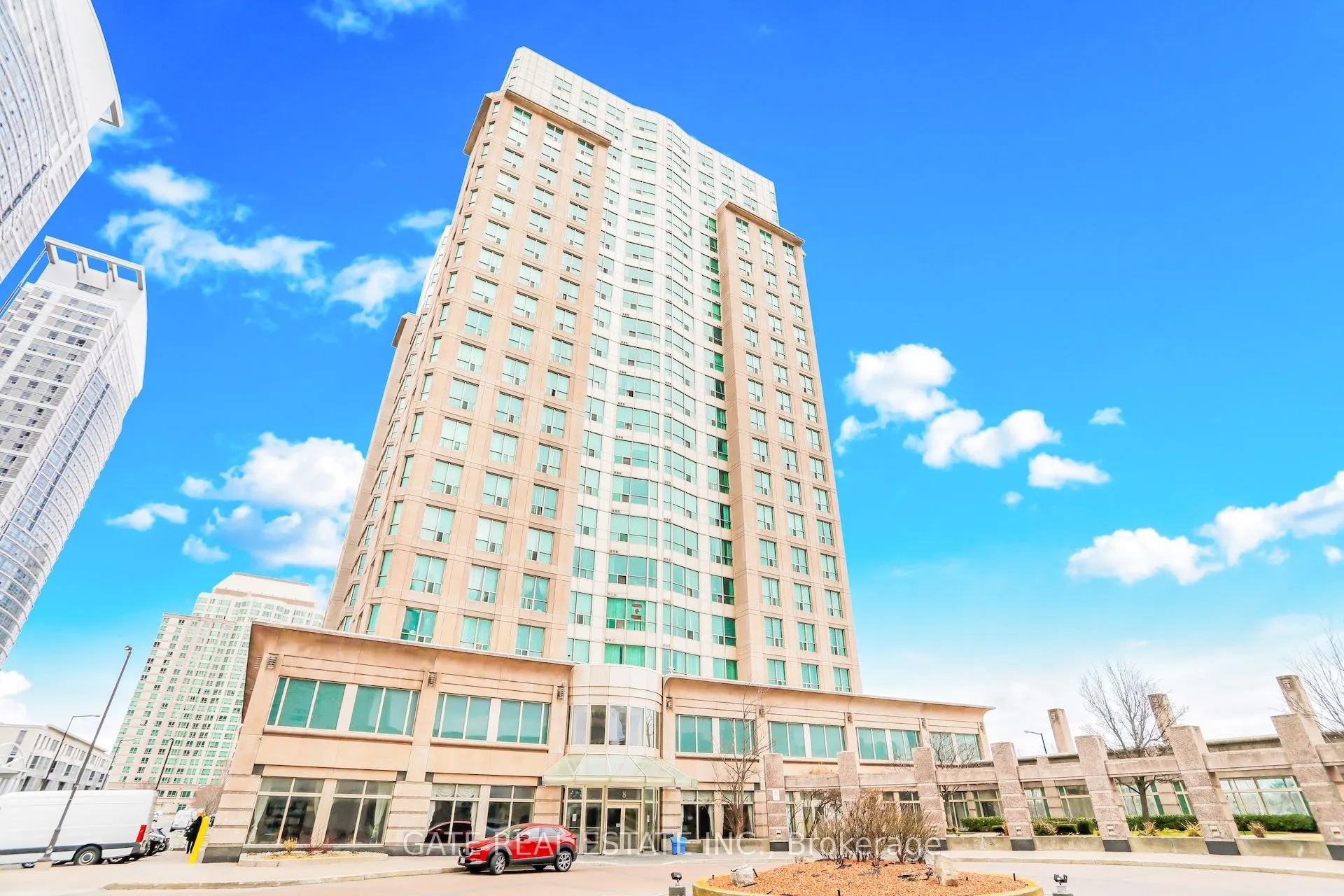 8 Lee Centre Drive #1111