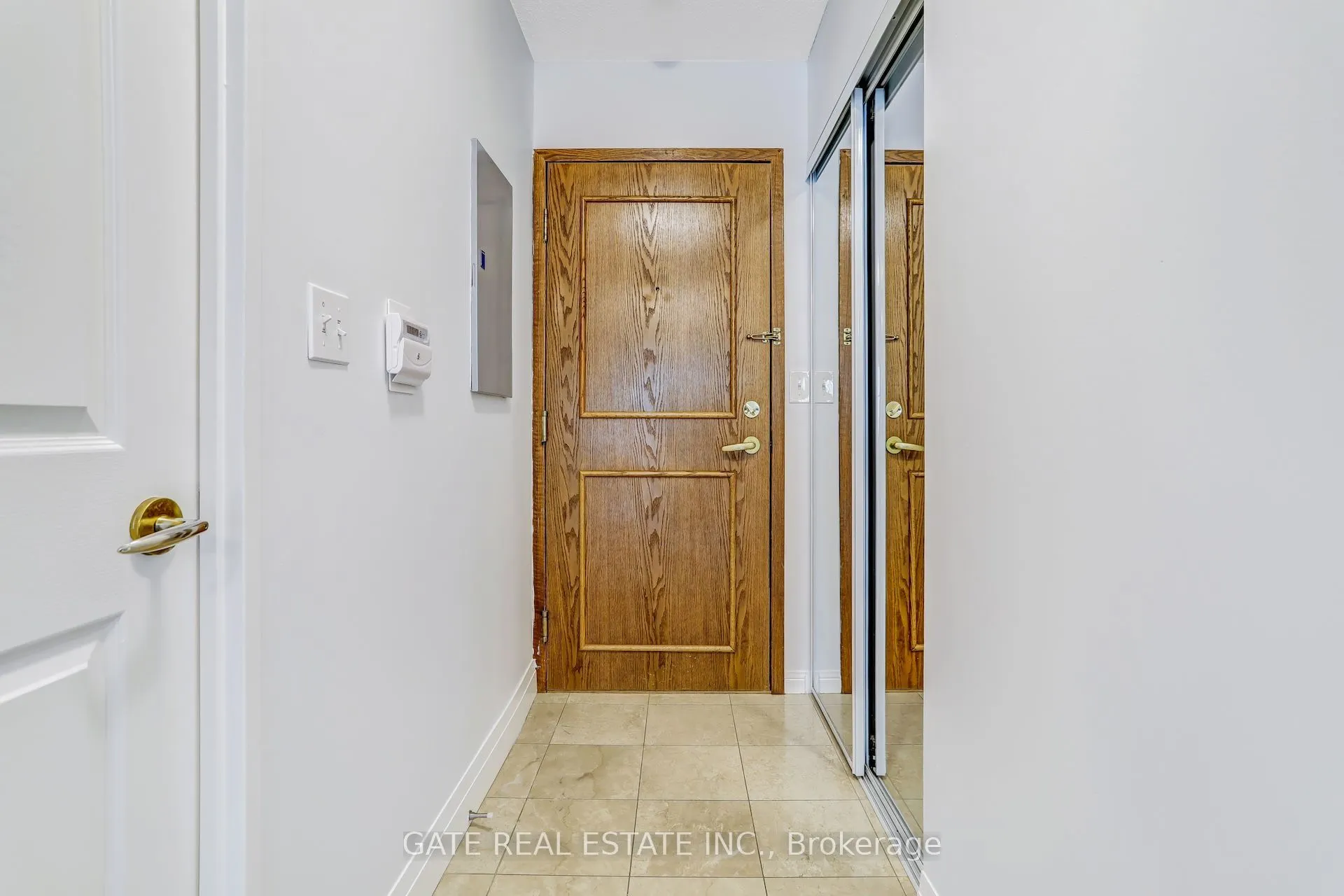 8 Lee Centre Drive #1111