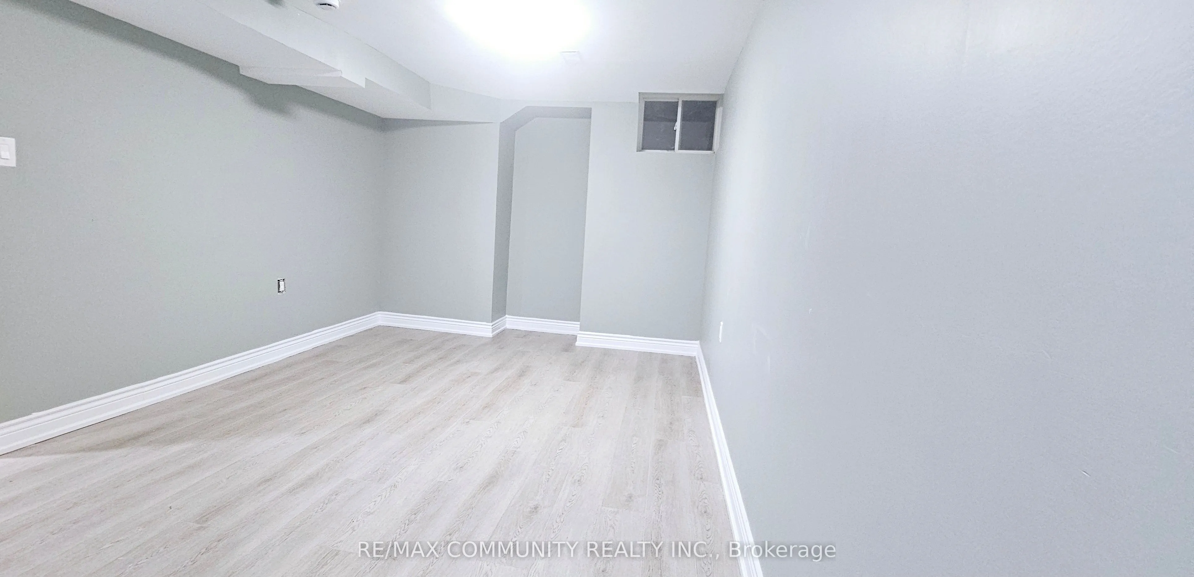 68 Hyacinth Crescent #Basement