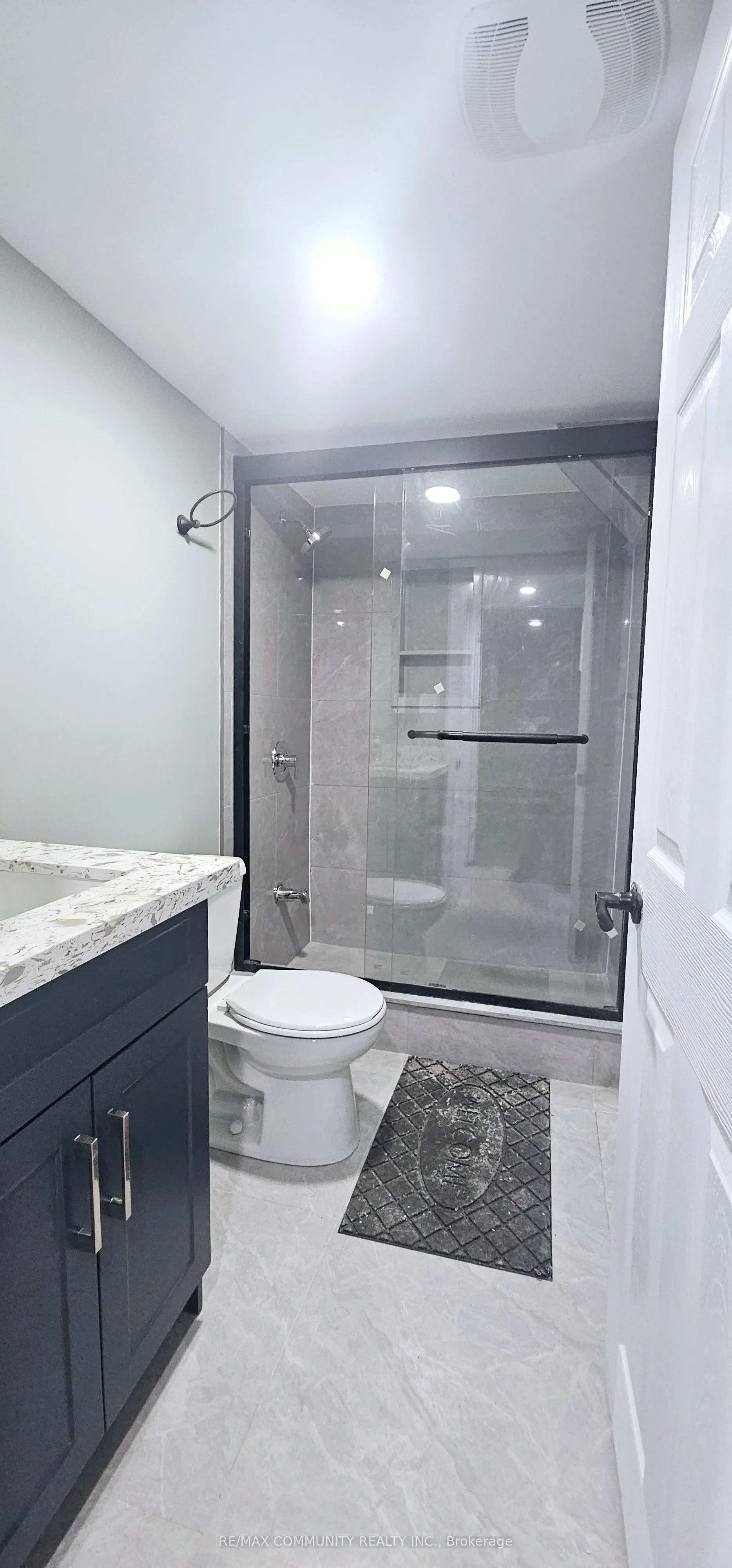 68 Hyacinth Crescent #Basement