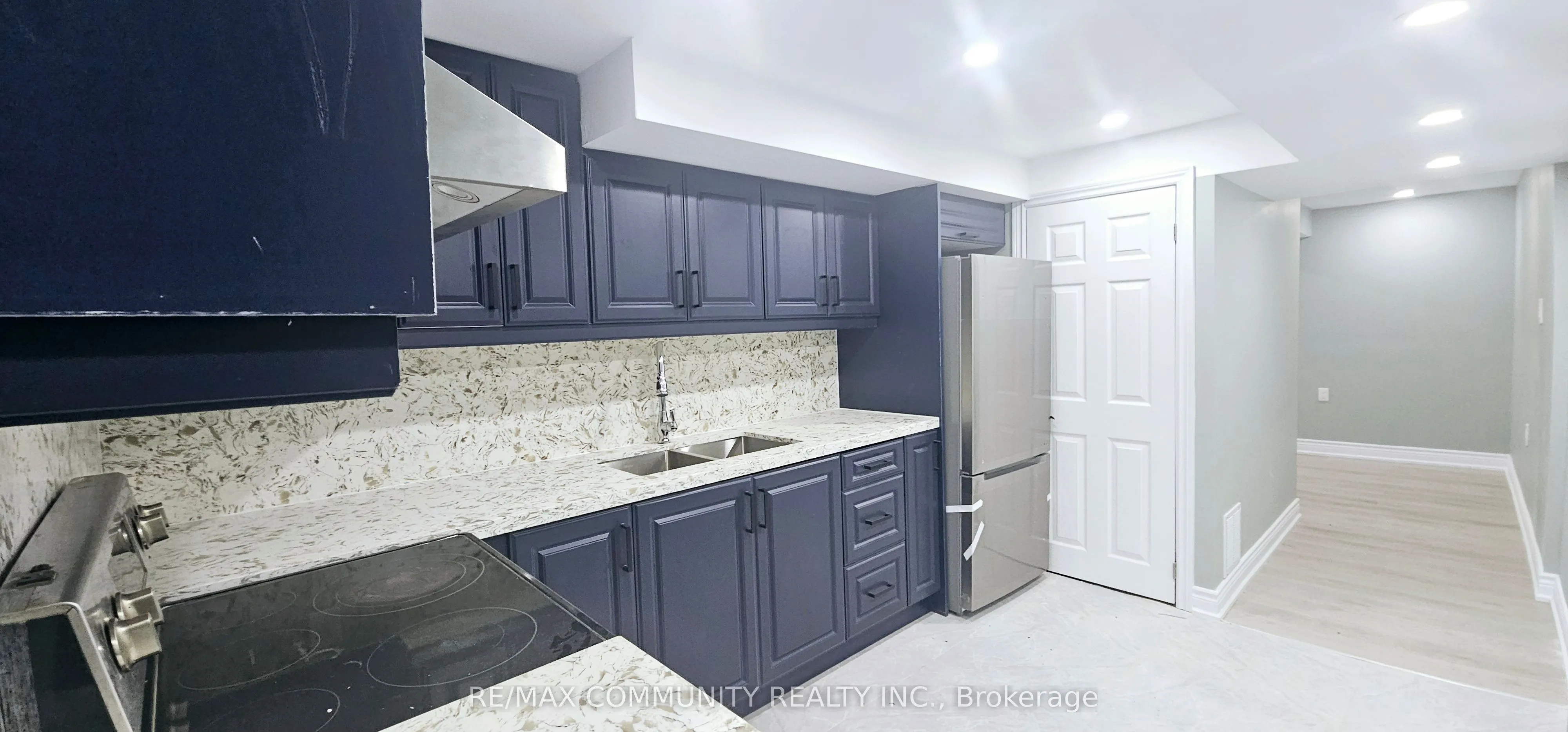 68 Hyacinth Crescent #Basement