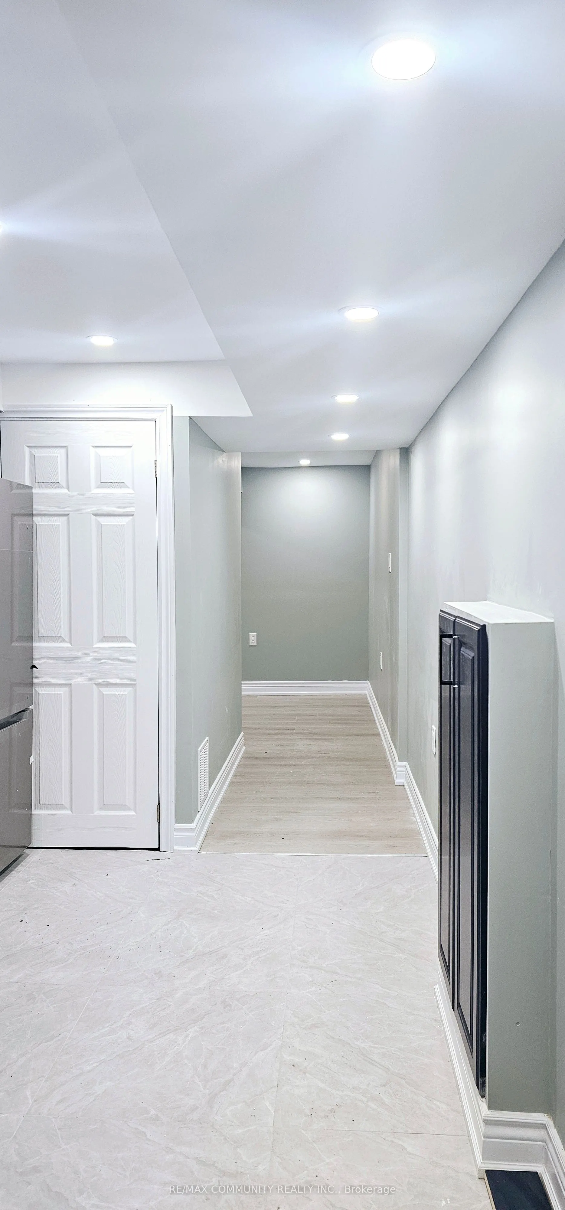 68 Hyacinth Crescent #Basement
