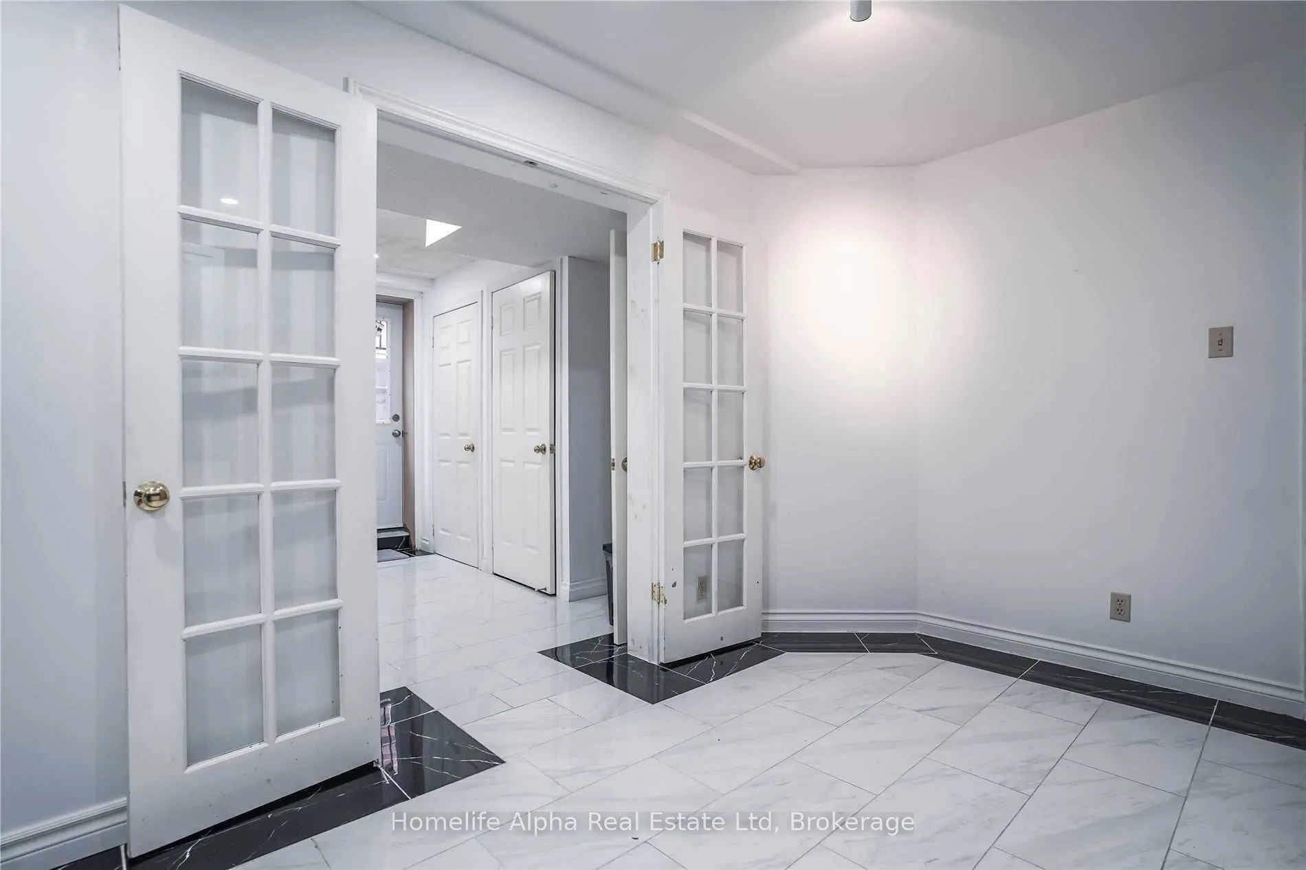 12 Camor Court #BSMNT