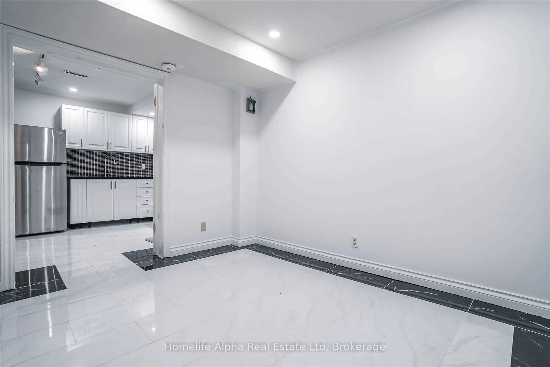 12 Camor Court #BSMNT