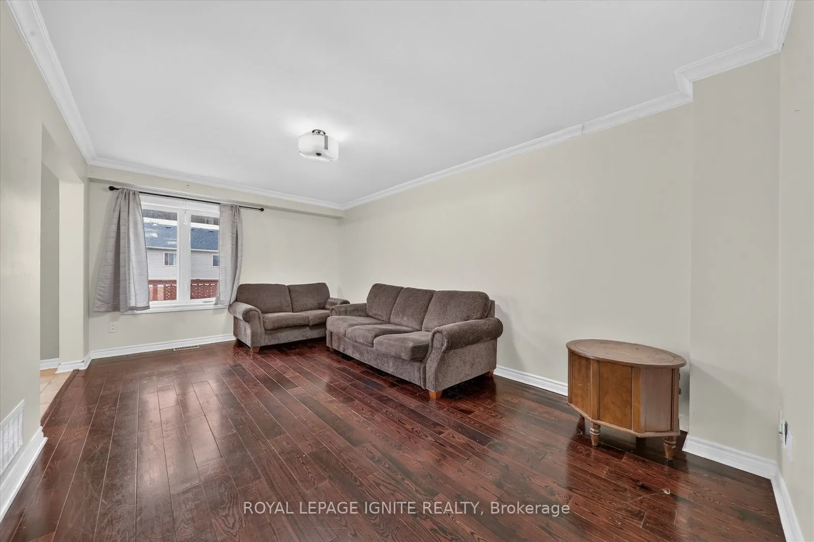 8 Vail Meadows Crescent #BSMNT