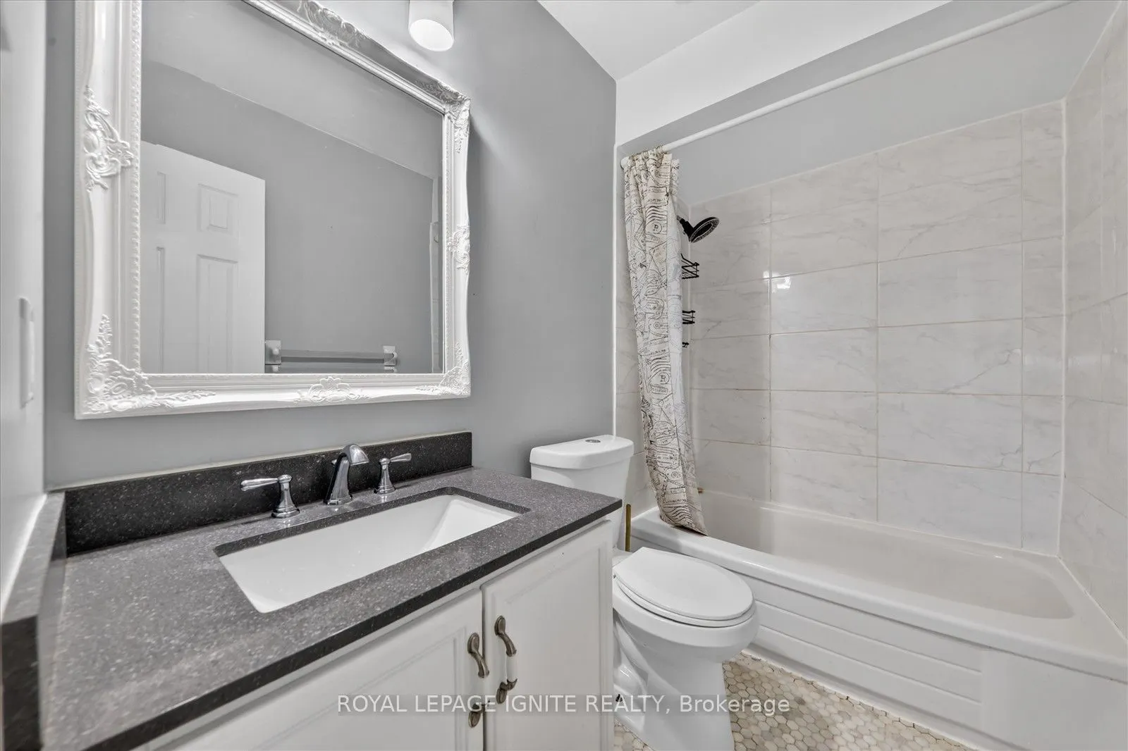 8 Vail Meadows Crescent #BSMNT