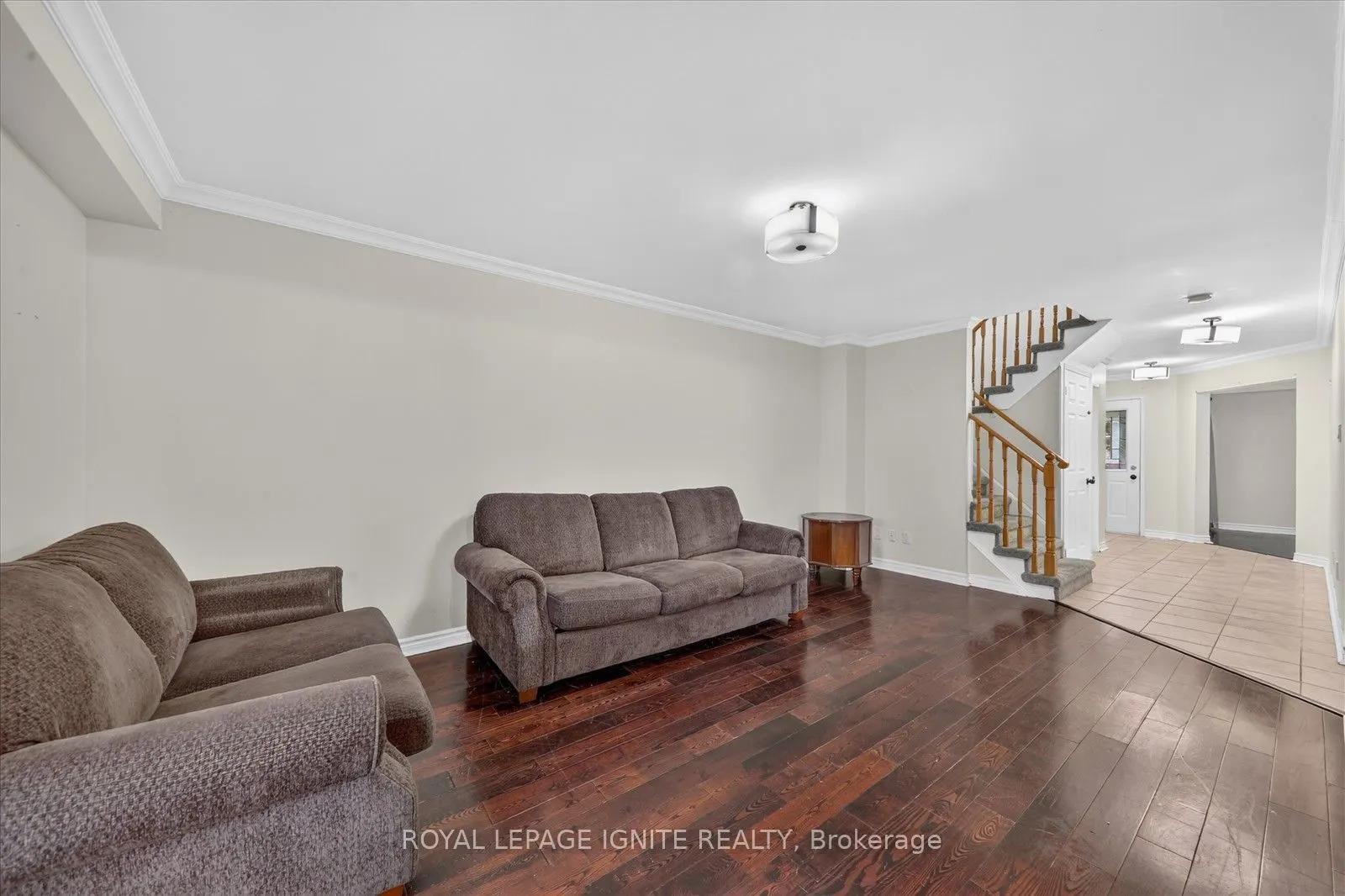 8 Vail Meadows Crescent #BSMNT
