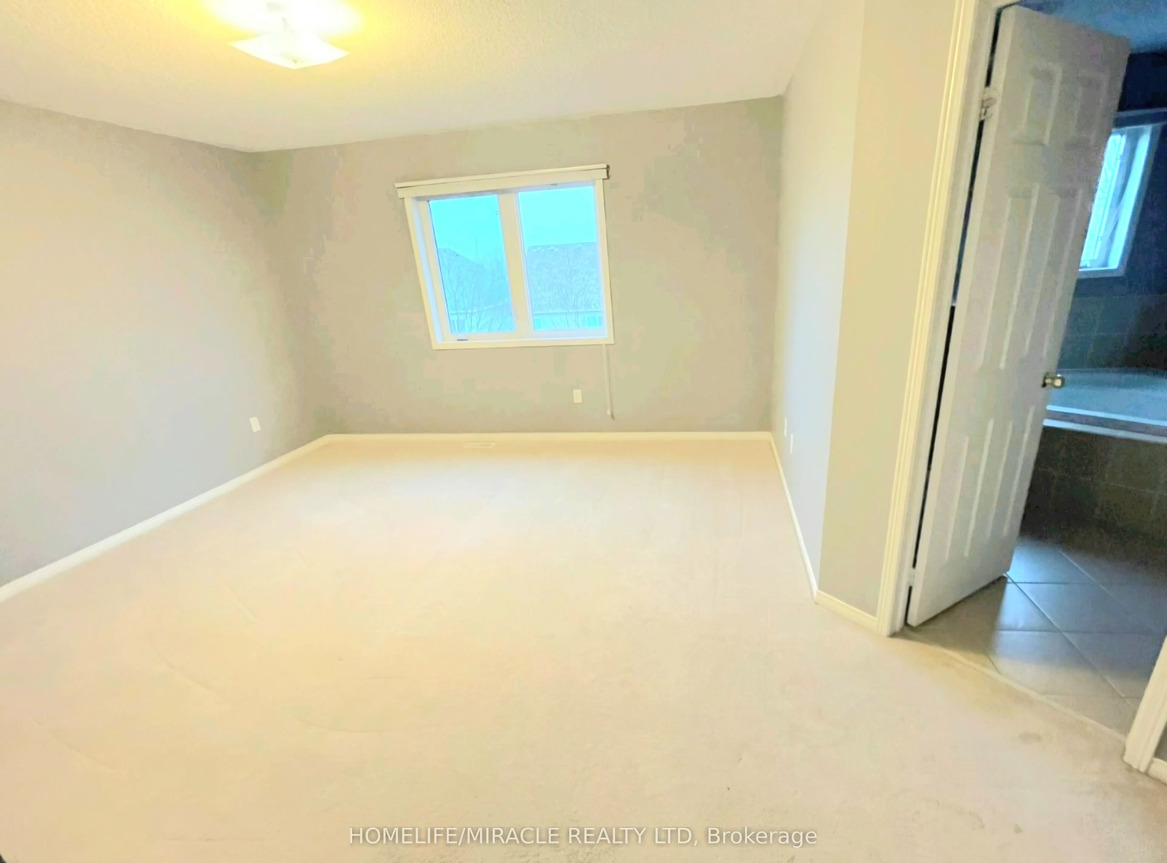 857 Taggart Crescent