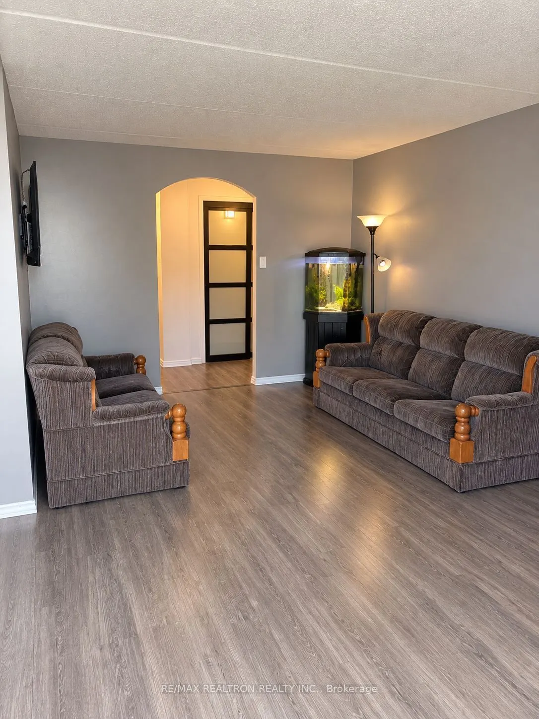 2 Glamorgan Avenue #715
