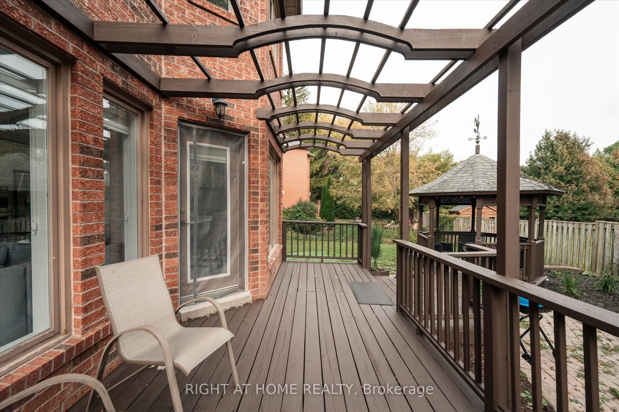 1001 Lytton Court