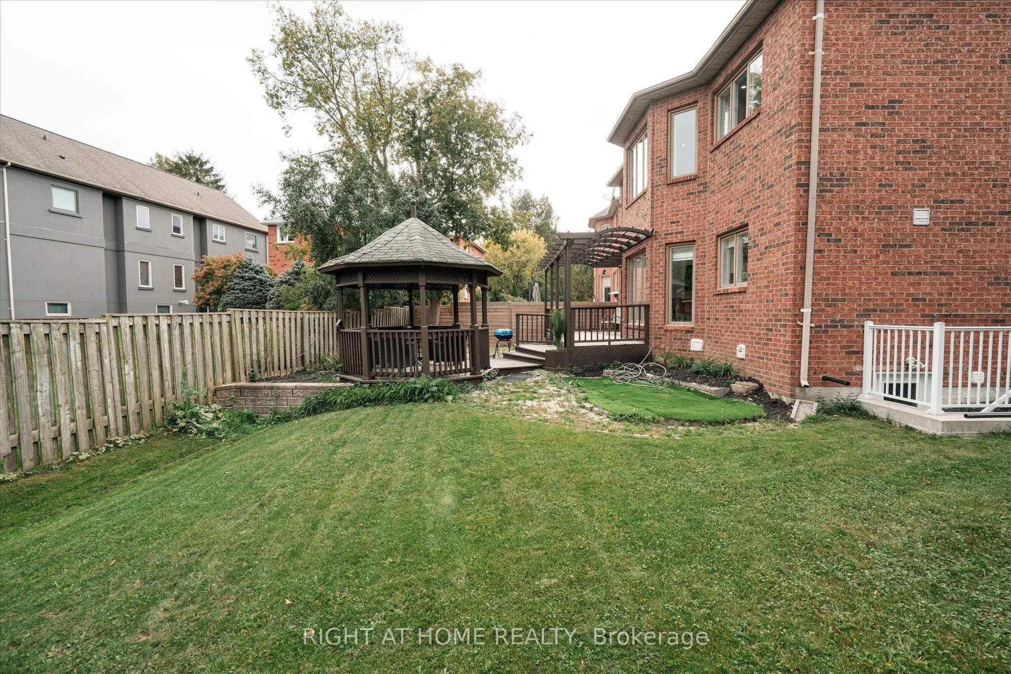 1001 Lytton Court