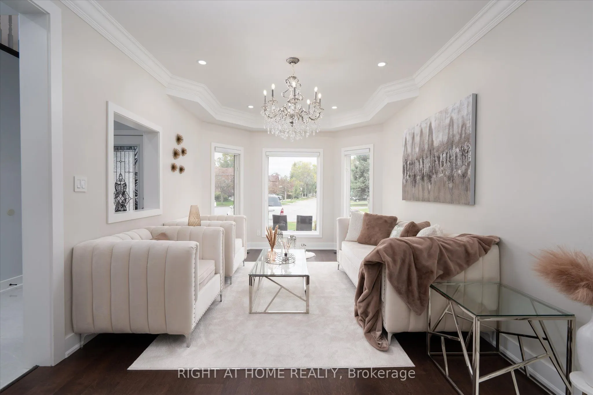 1001 Lytton Court