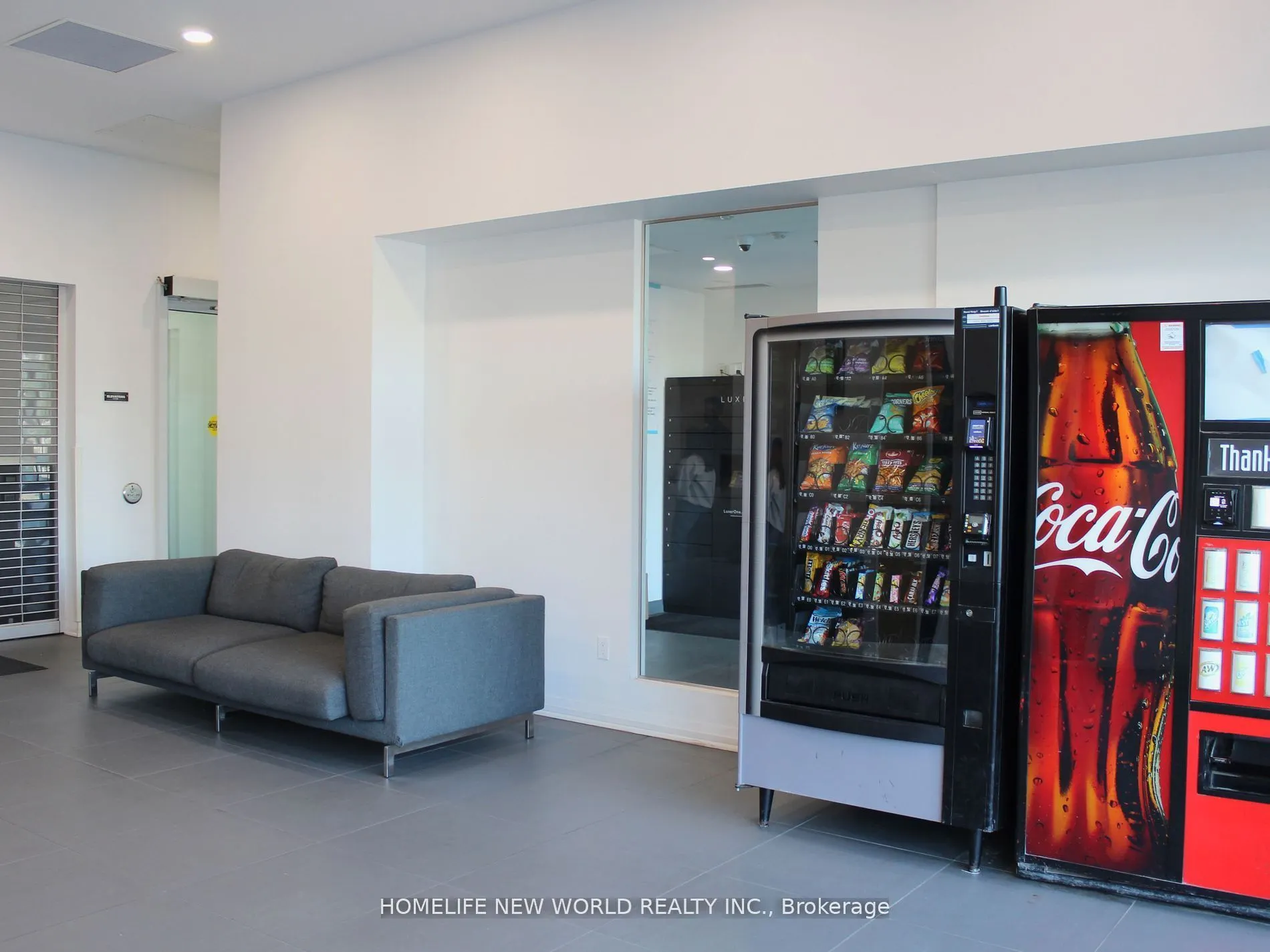 1900 Simcoe Street N #839