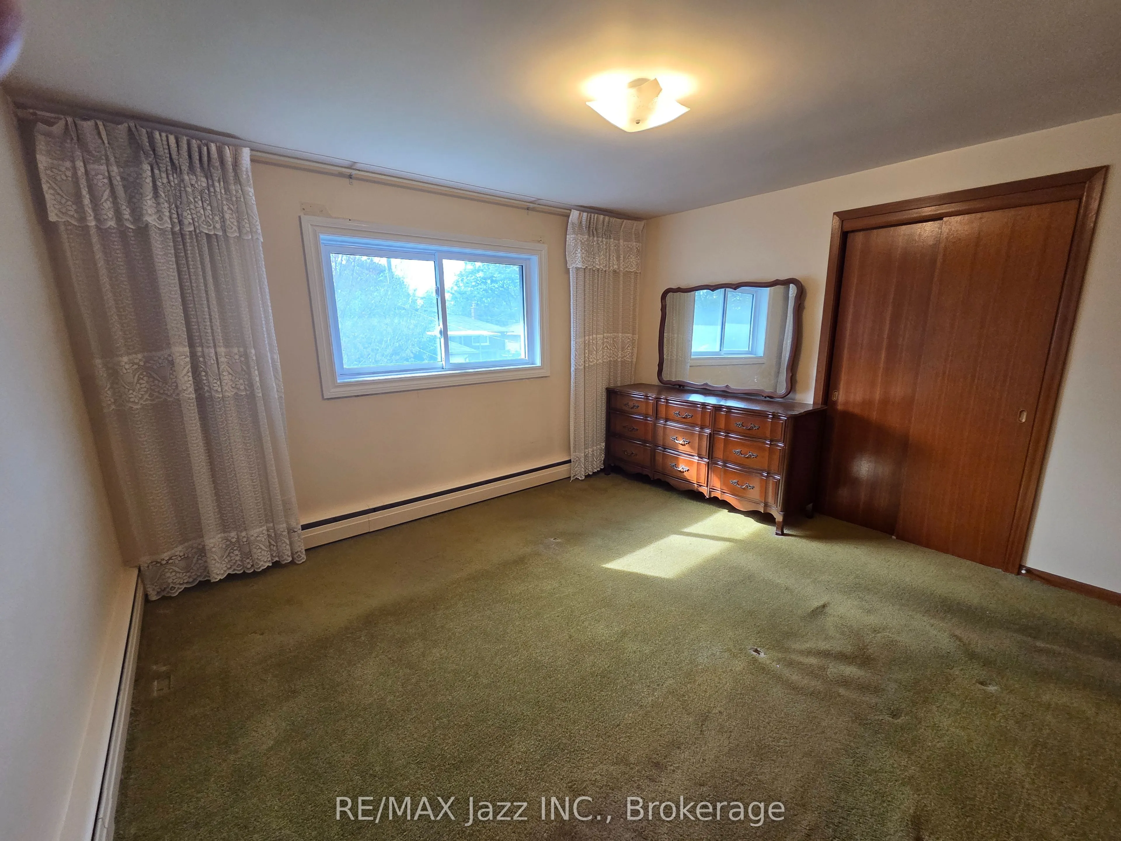 302 Poplar Street