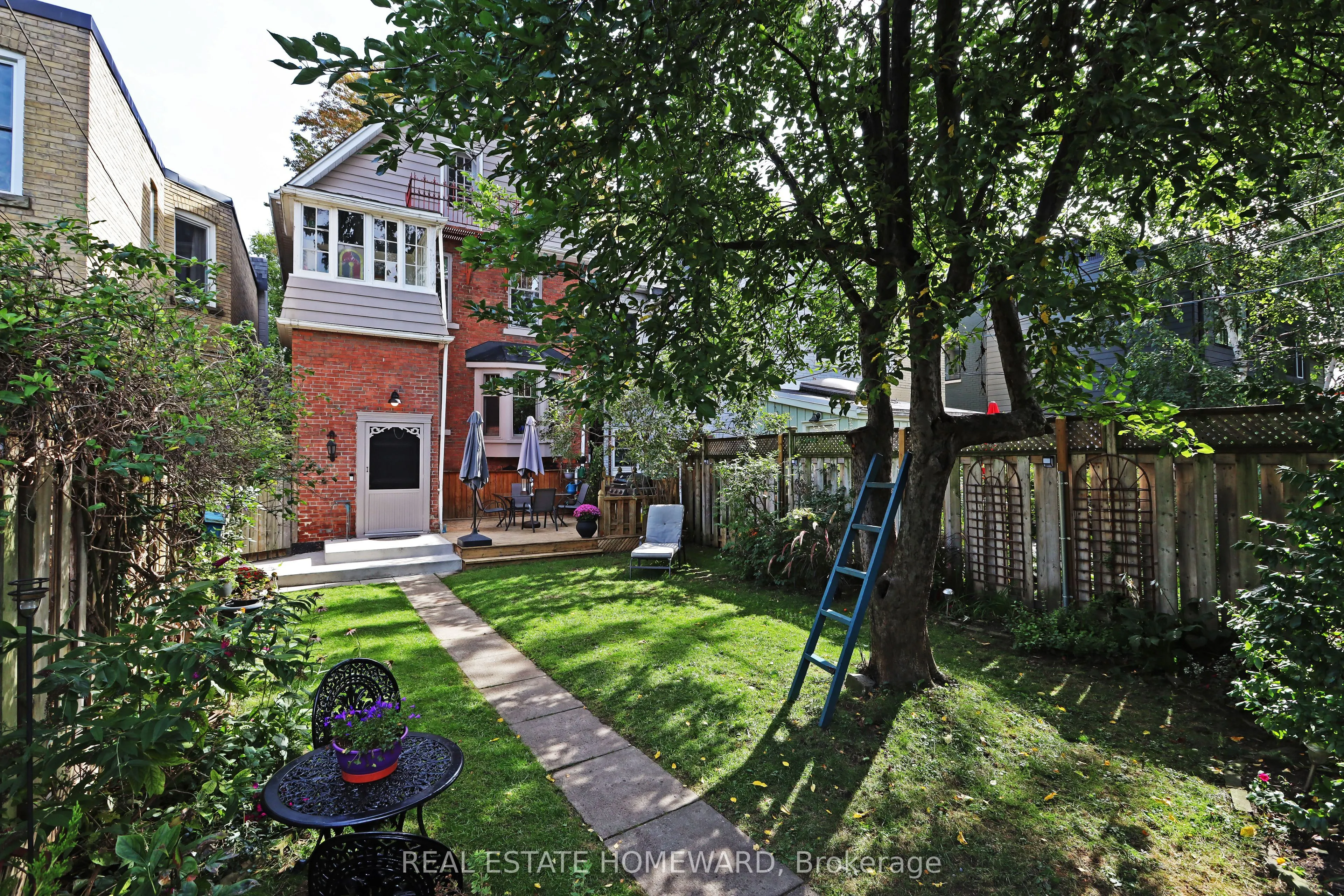 174 Heward Avenue