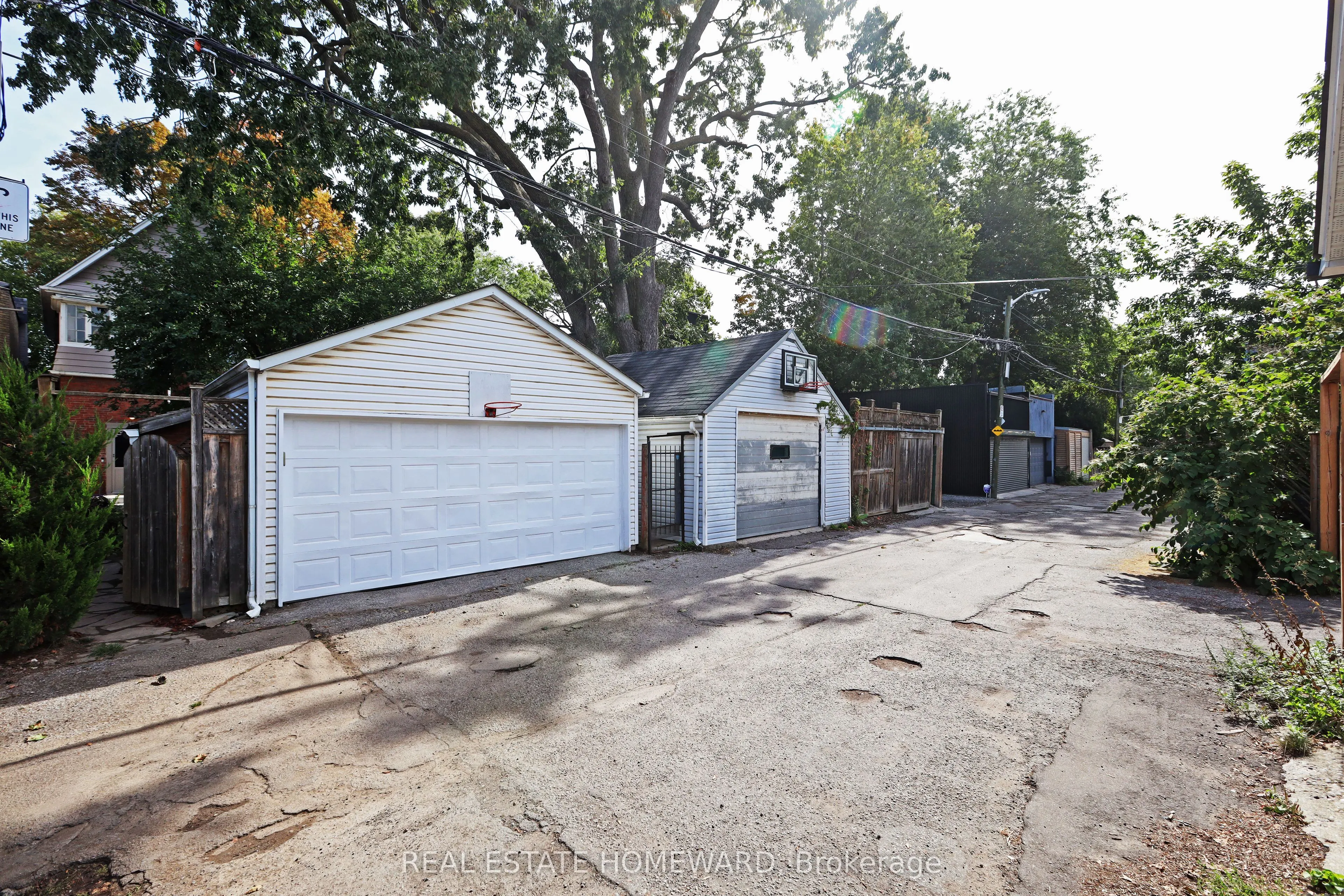 174 Heward Avenue