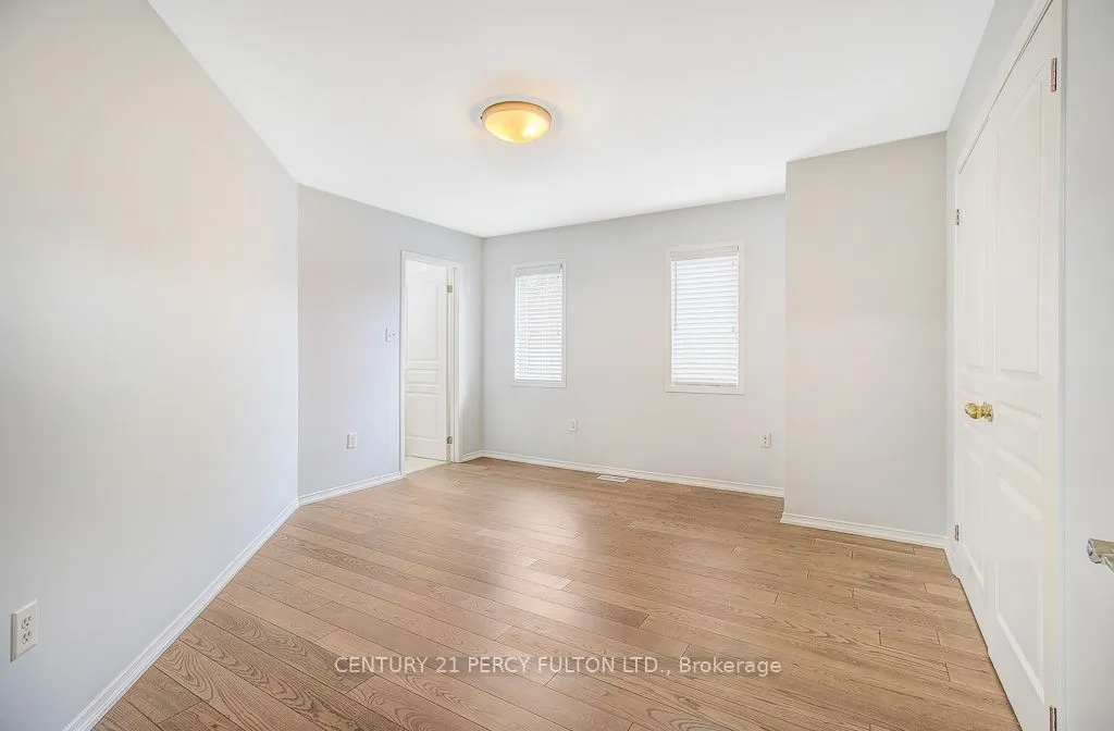24 Bellhouse Place