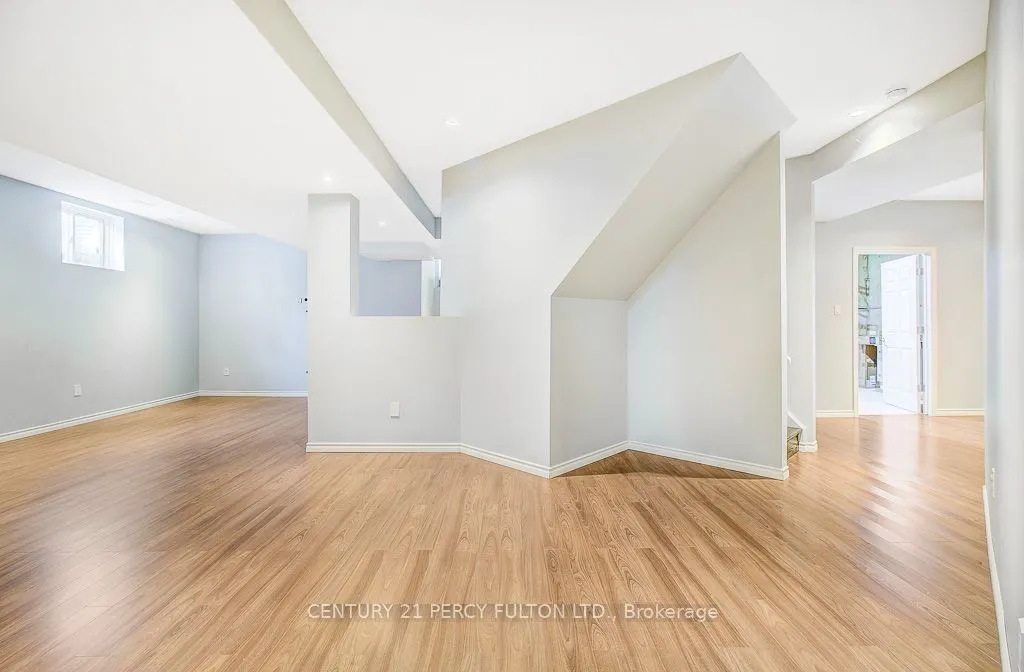 24 Bellhouse Place