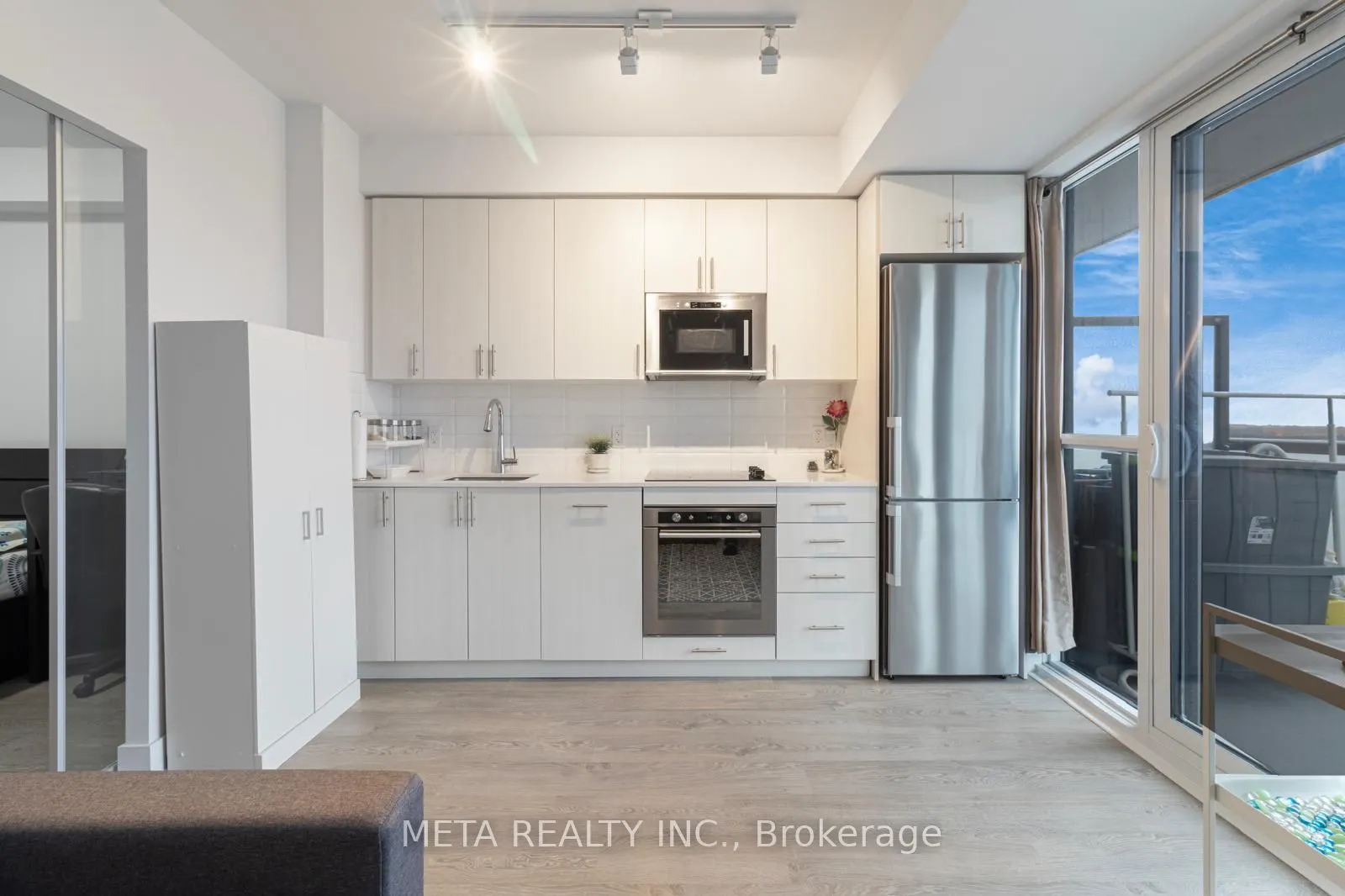 2550 Simcoe Street N #502