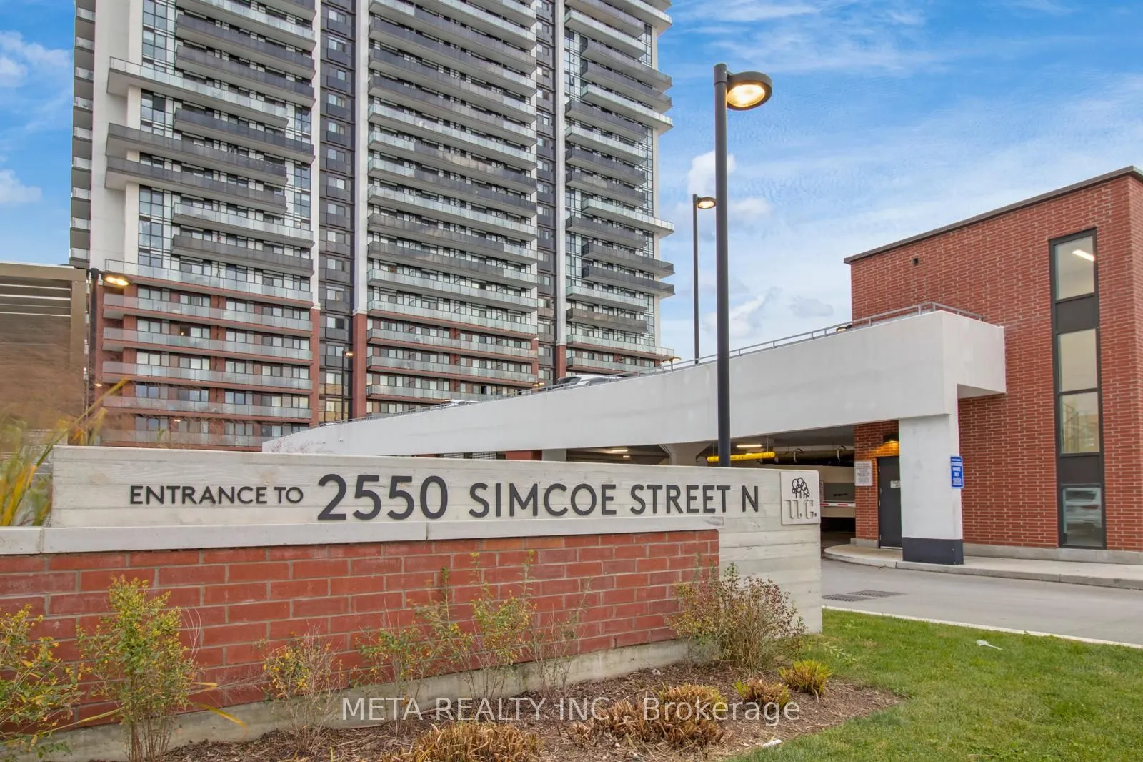 2550 Simcoe Street N #502