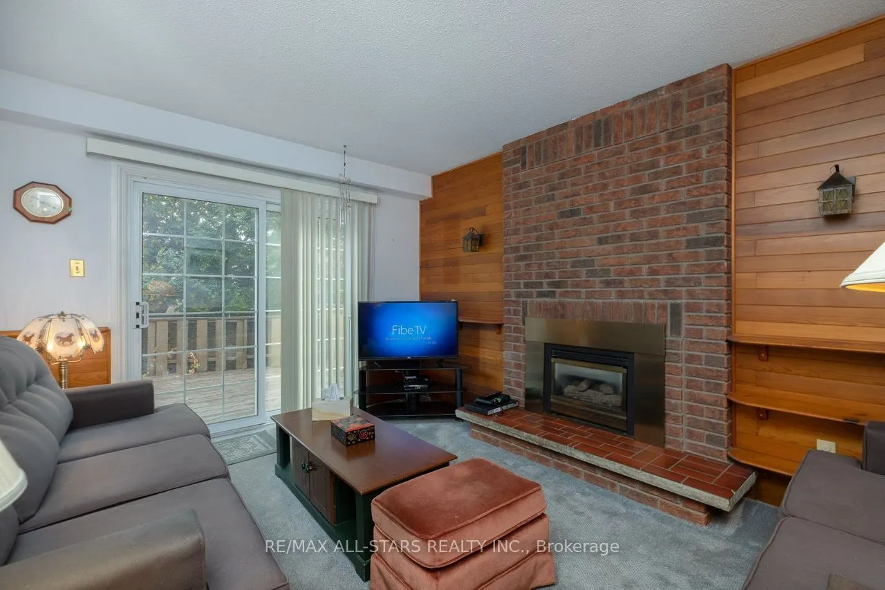 10 Colette Drive