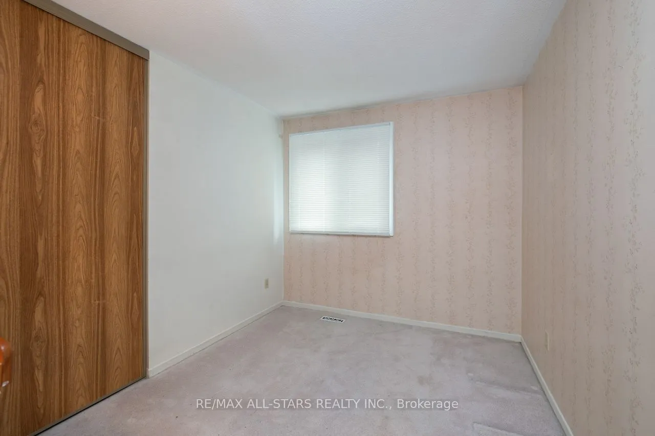 10 Colette Drive