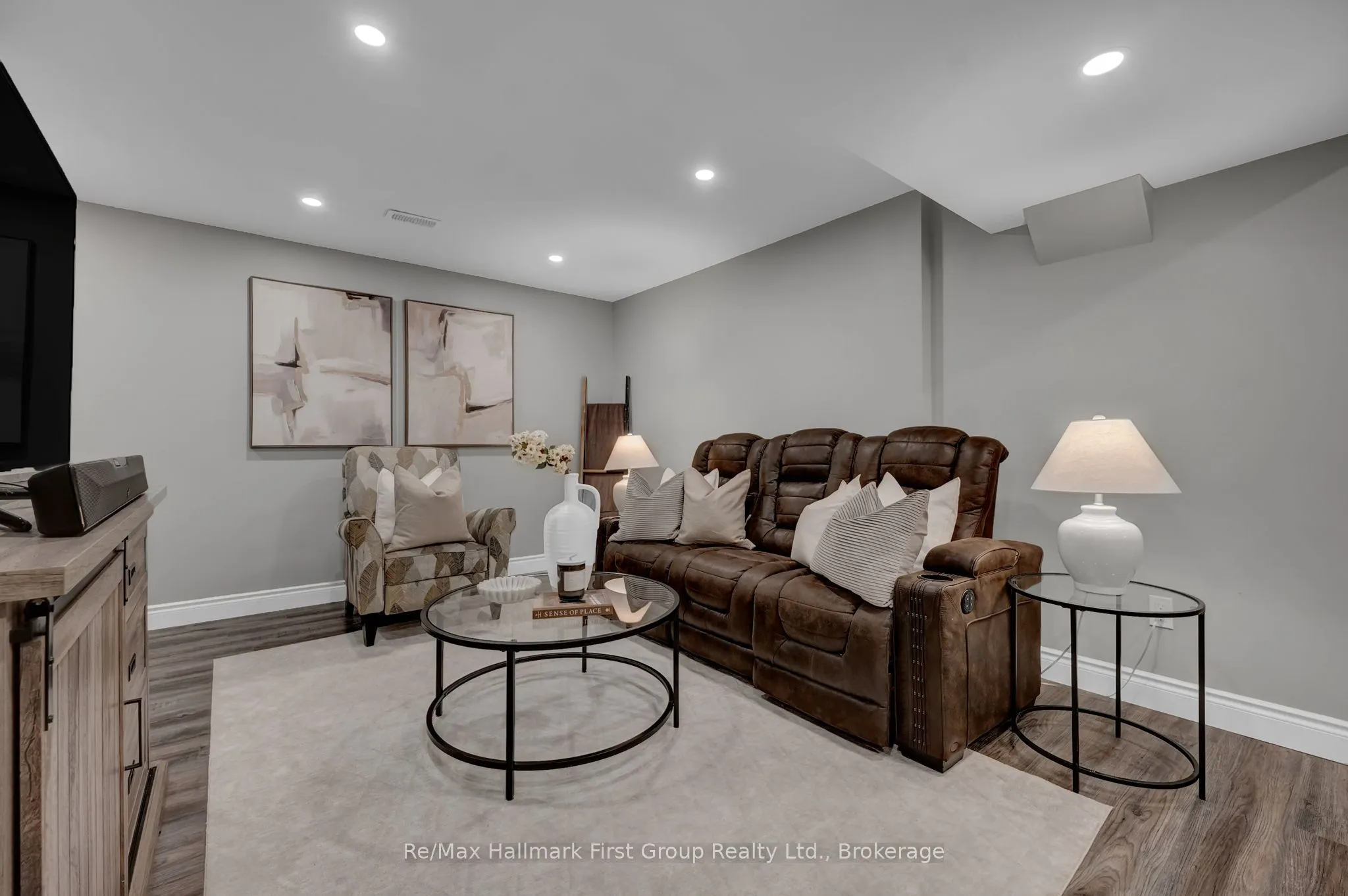 112 Roy Nichols Drive