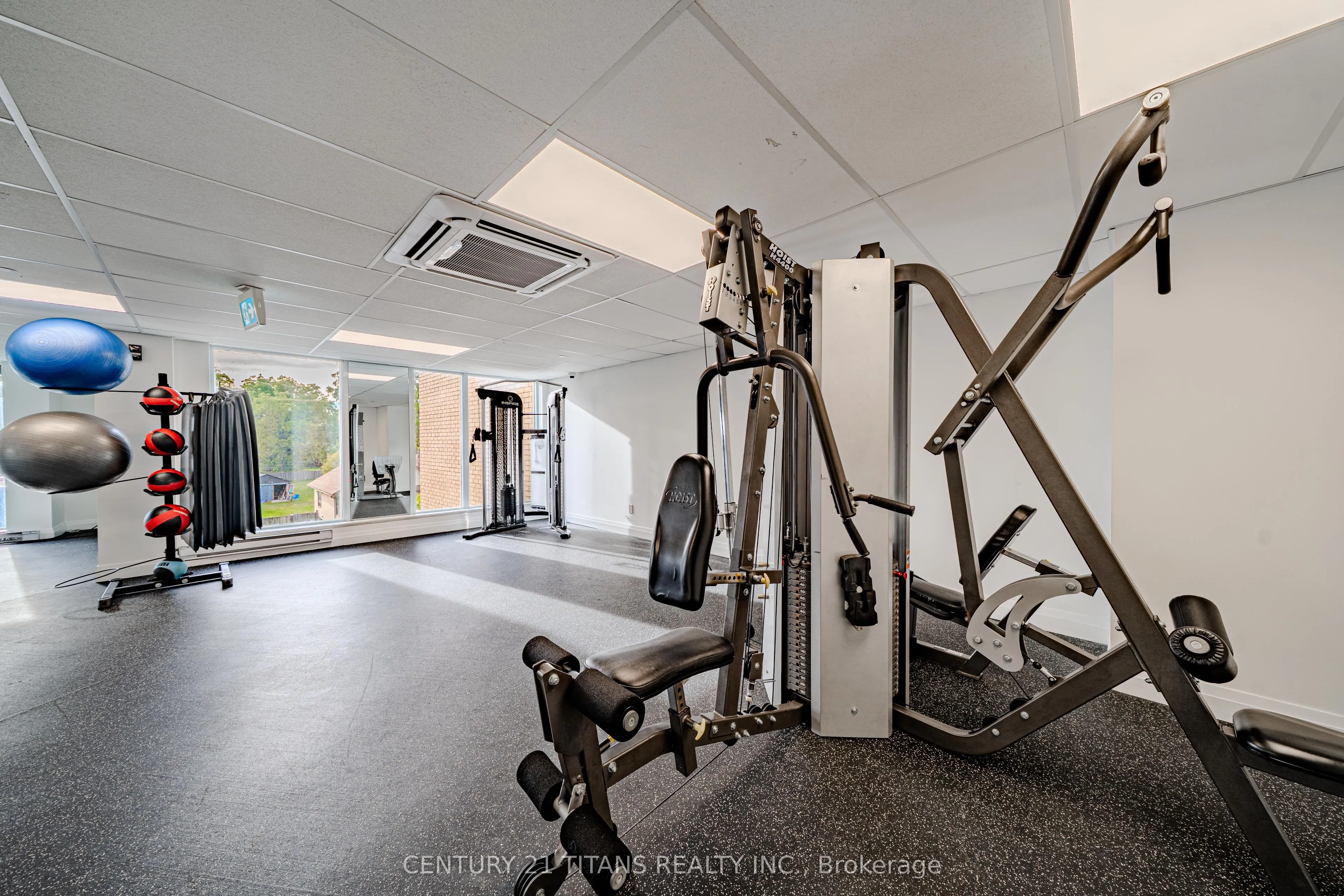 1 Falaise Road #424