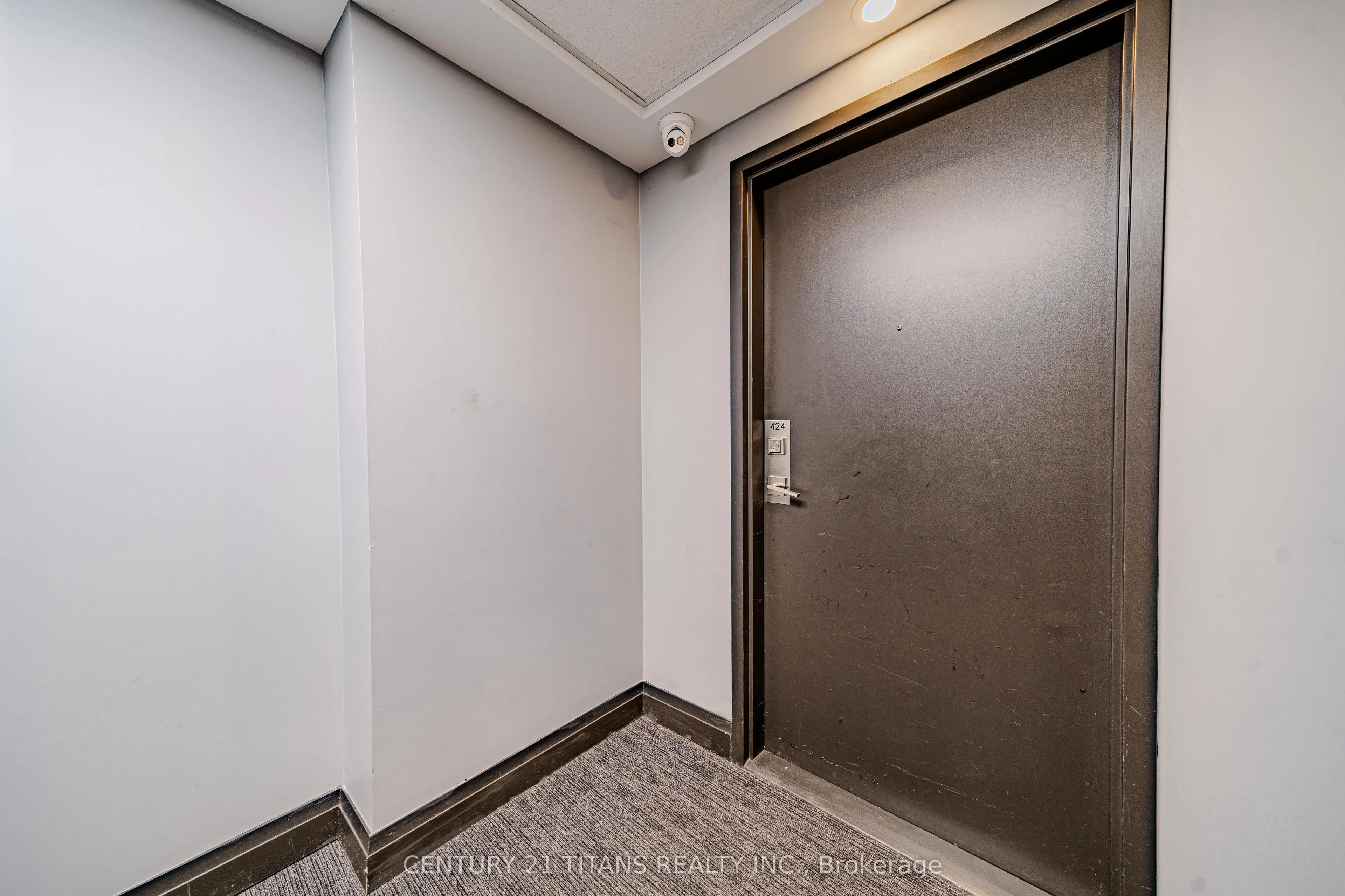1 Falaise Road #424