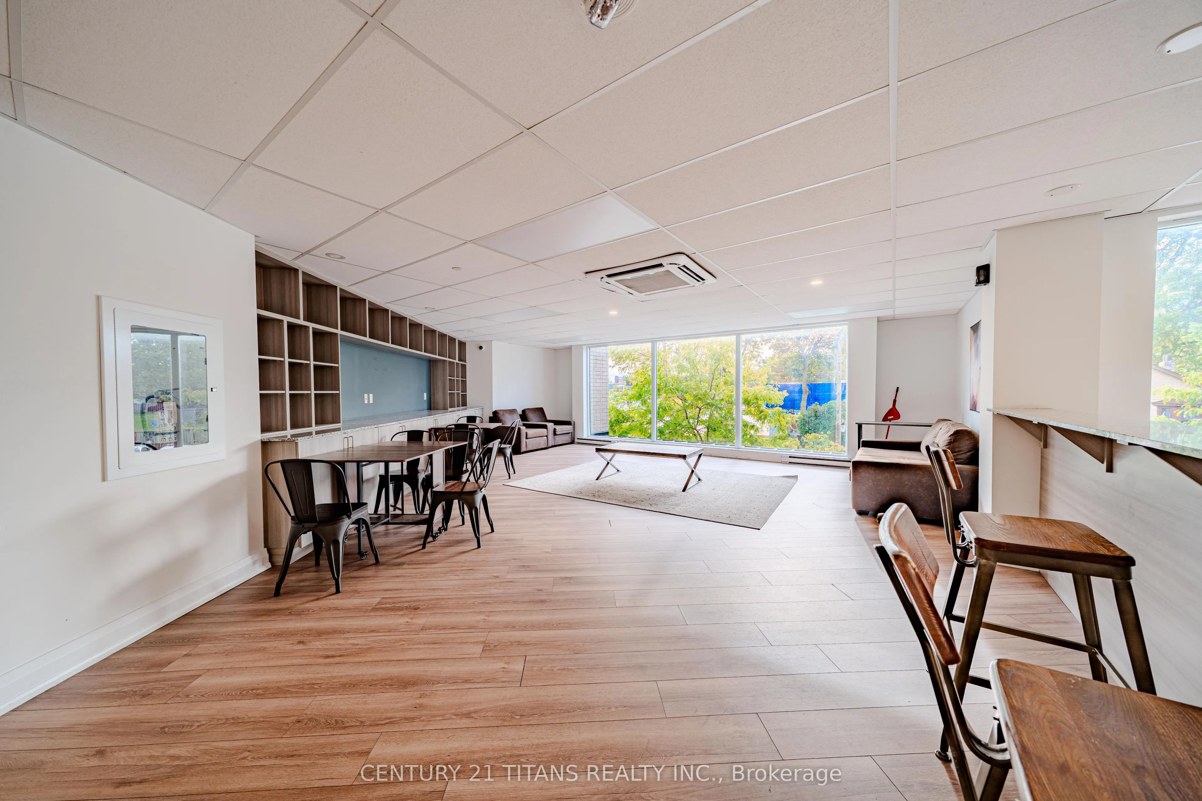 1 Falaise Road #424