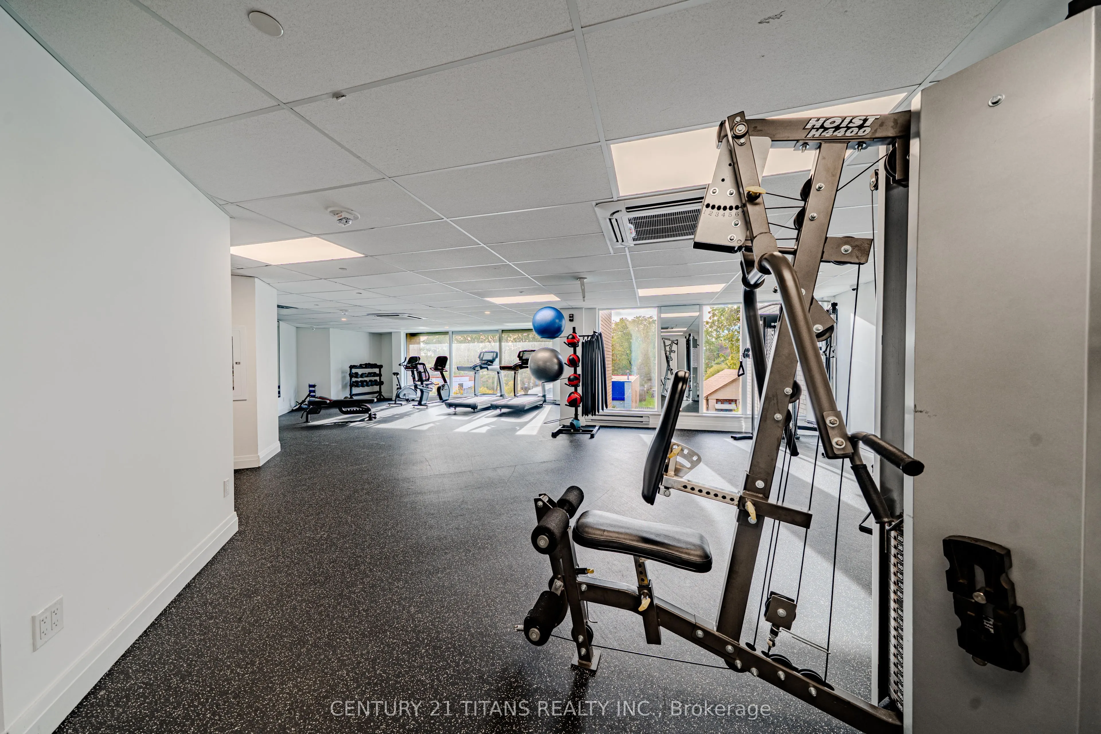 1 Falaise Road #424