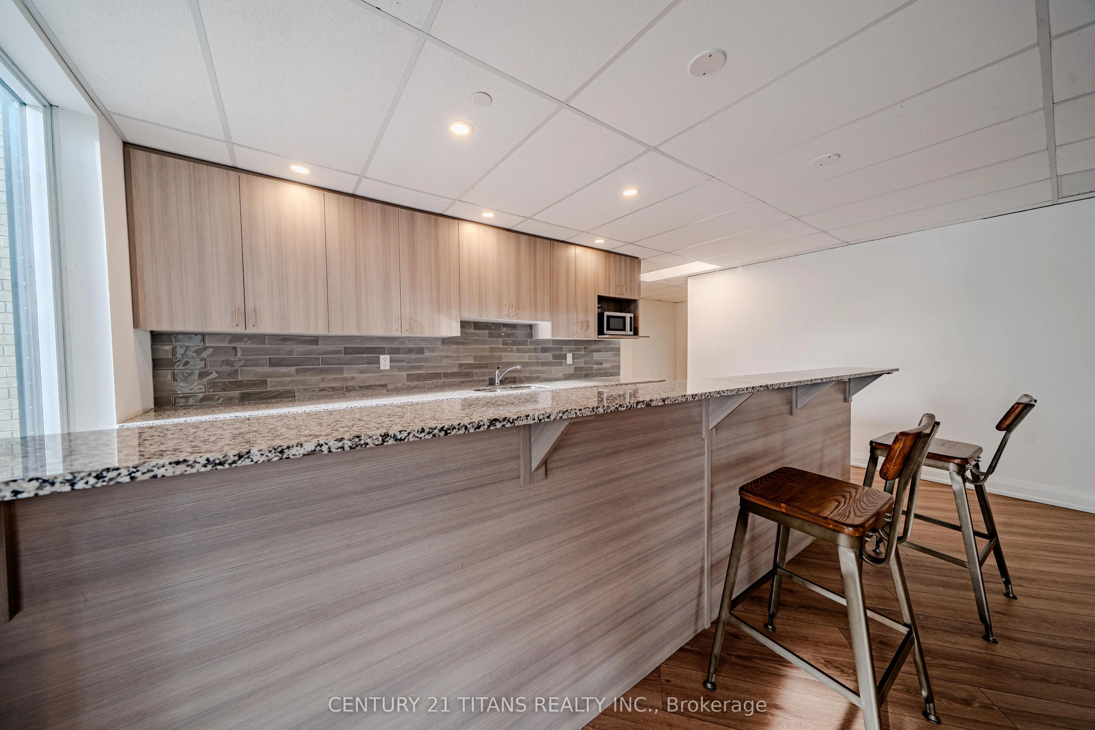 1 Falaise Road #424