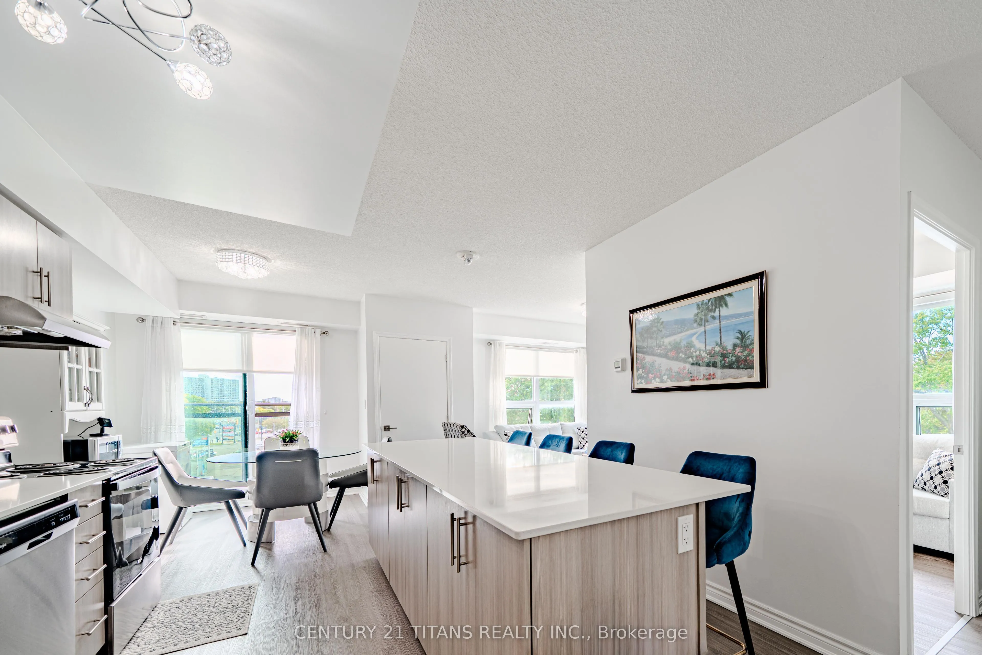 1 Falaise Road #424